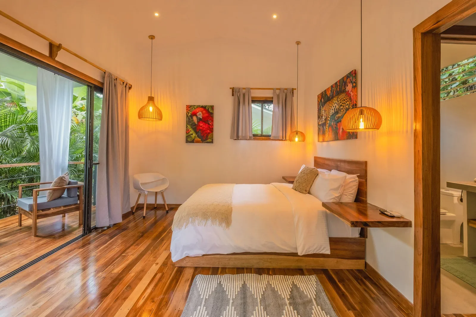 turnkey-hotel-restaurant-playa-chiquita (18).webp