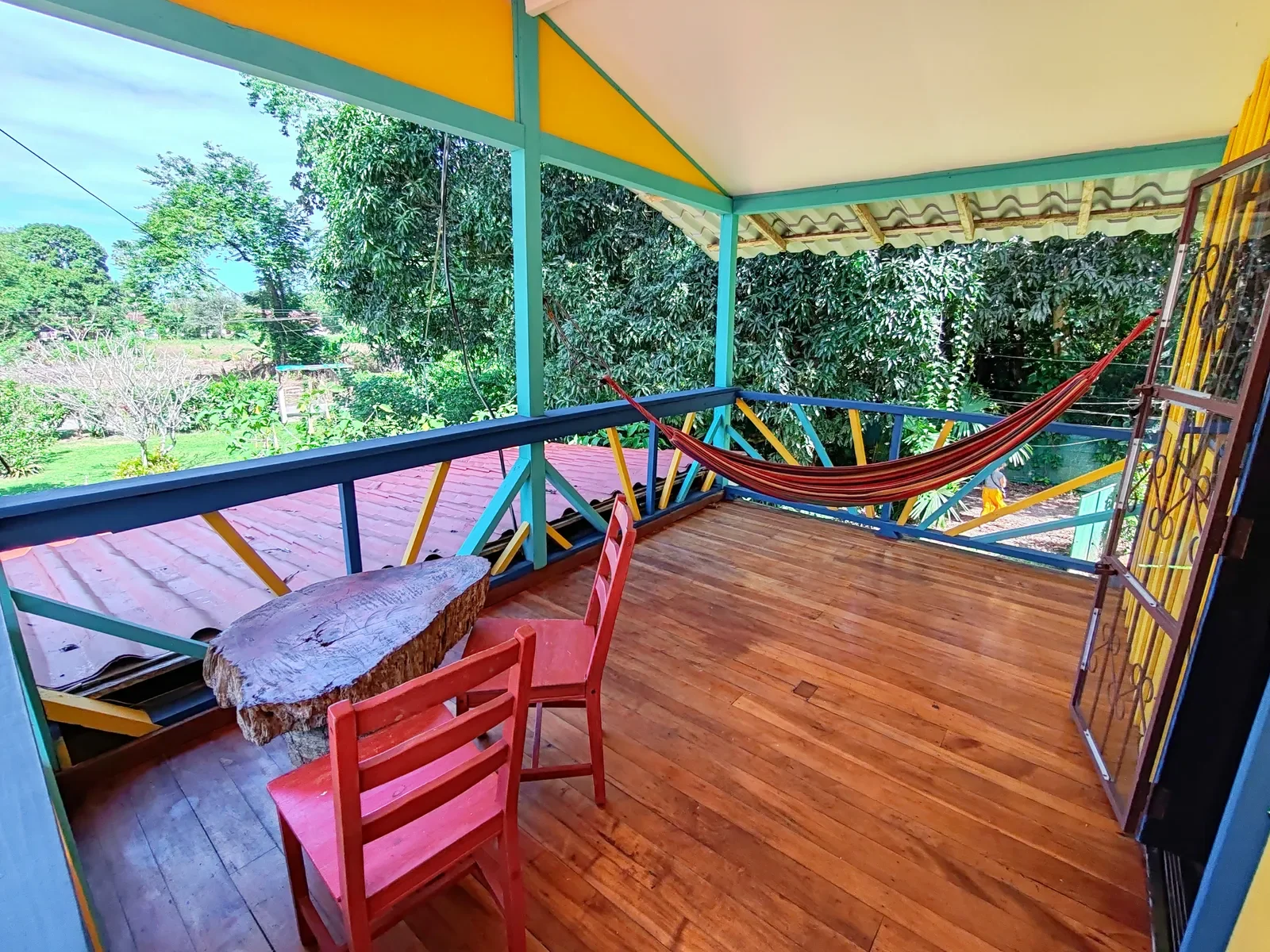 income-generating-caribbean-home-cahuita (8).webp