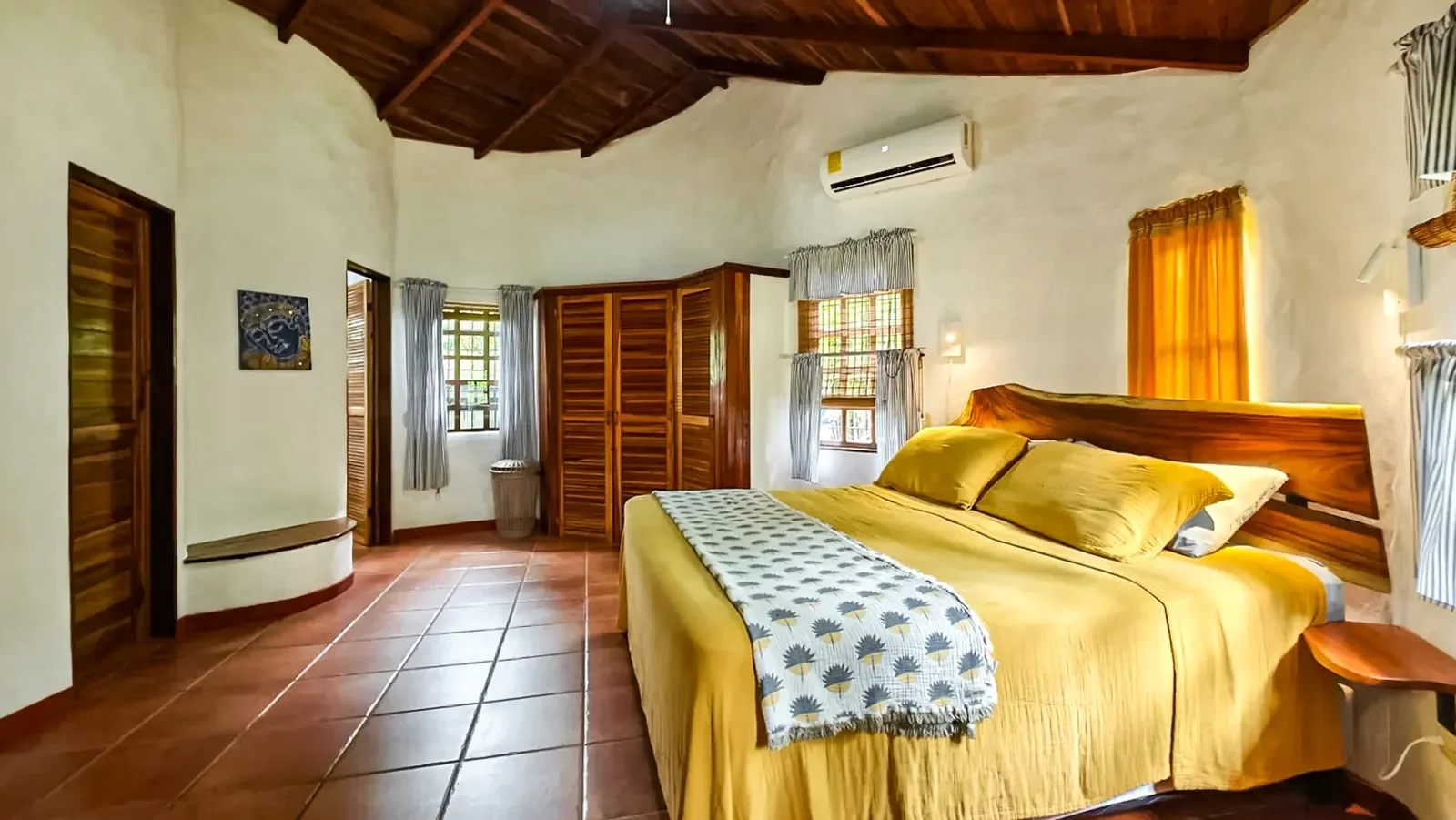 playa-chiquita-turnkey-entertainment-home (3).webp