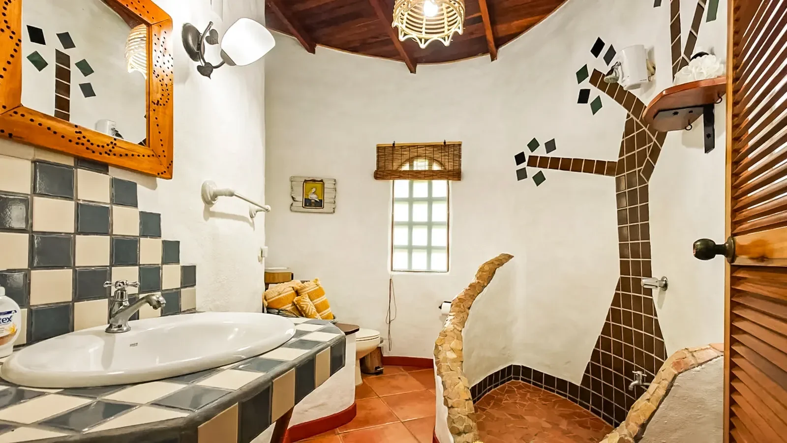 playa-chiquita-turnkey-entertainment-home (4).webp