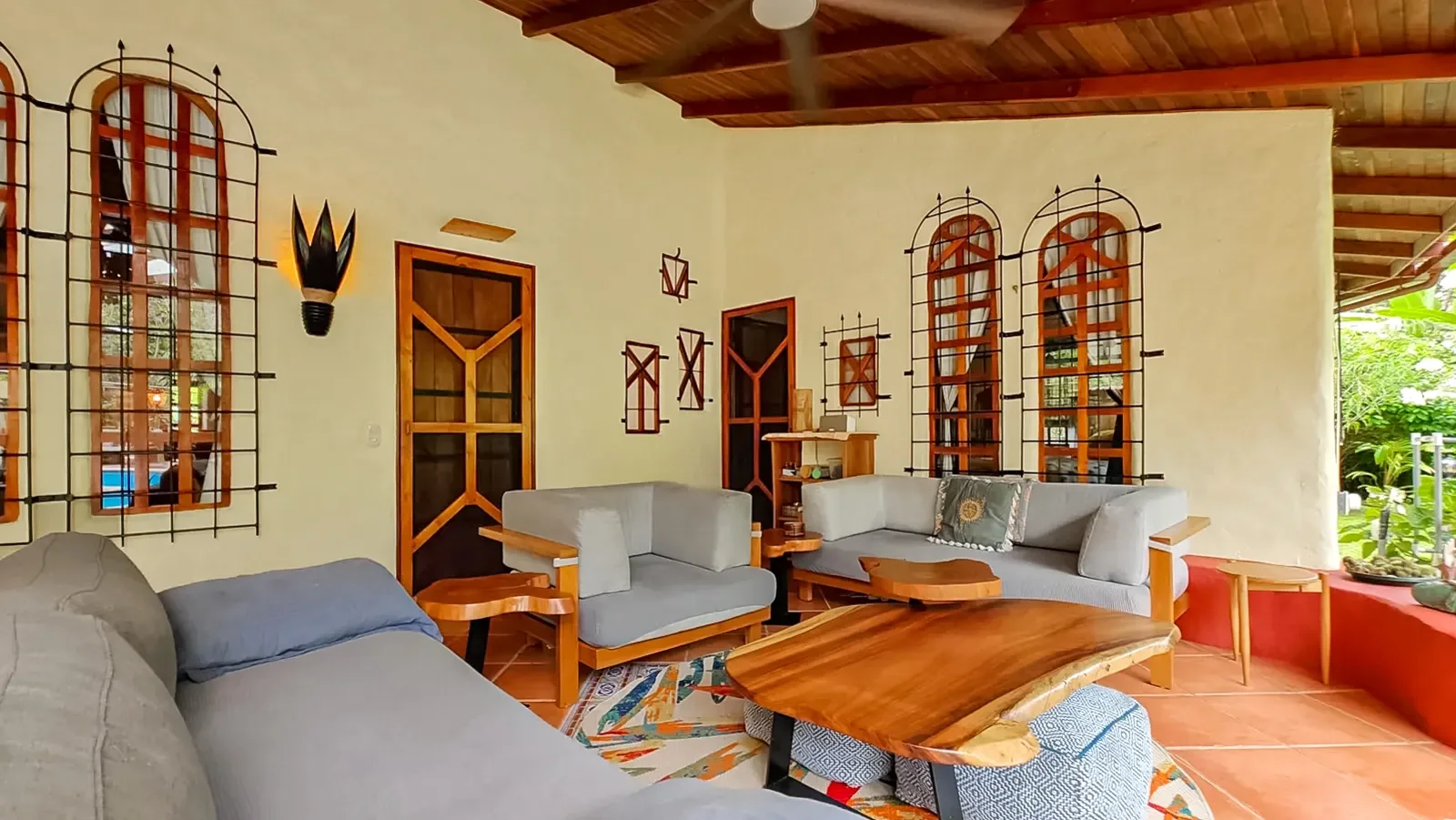 playa-chiquita-turnkey-entertainment-home (17).webp