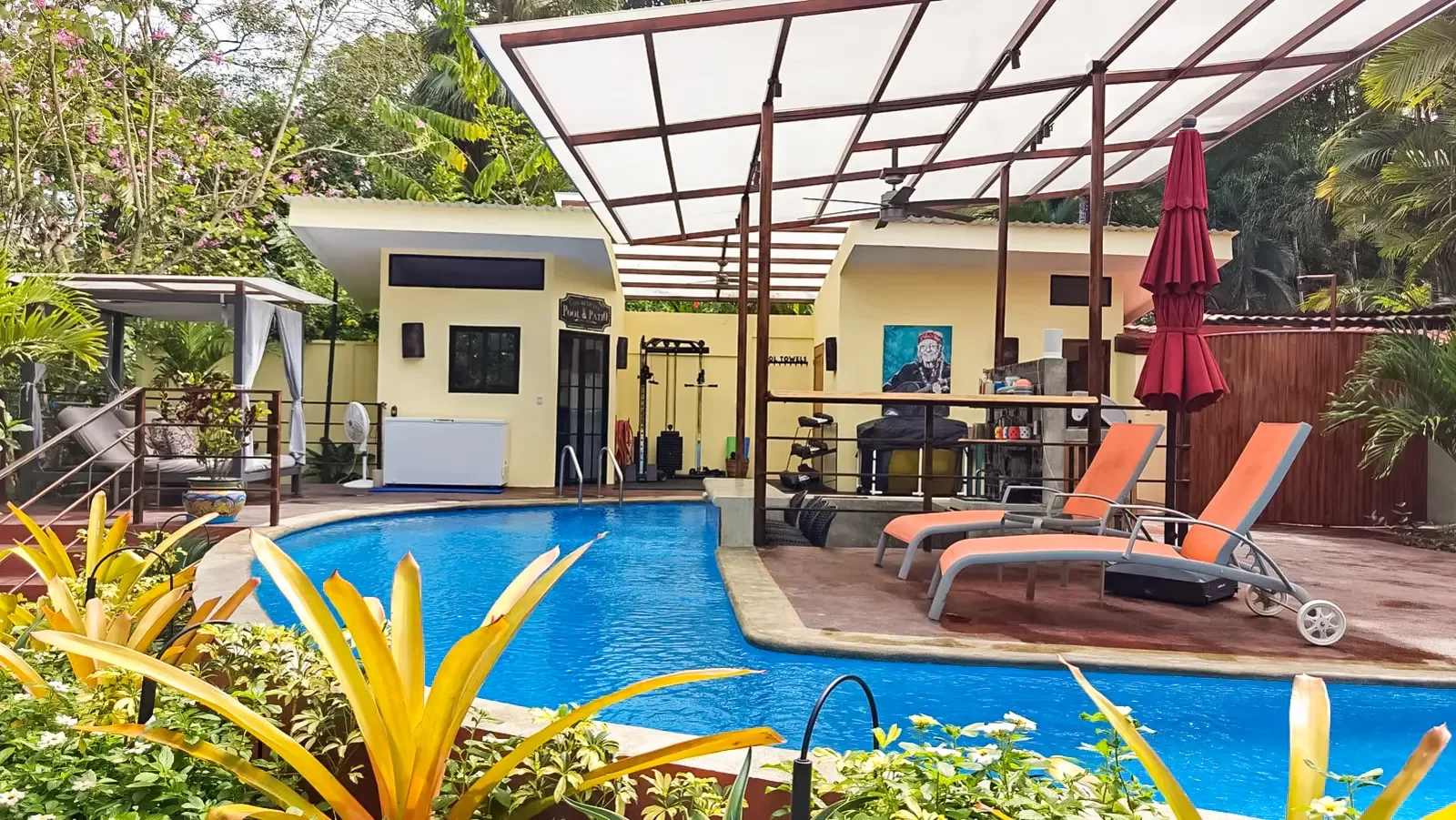 playa-chiquita-turnkey-entertainment-home (35).webp