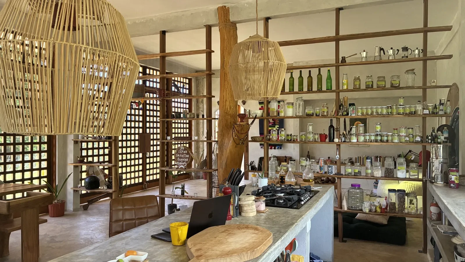 off-grid-home-31-hectares (5).webp