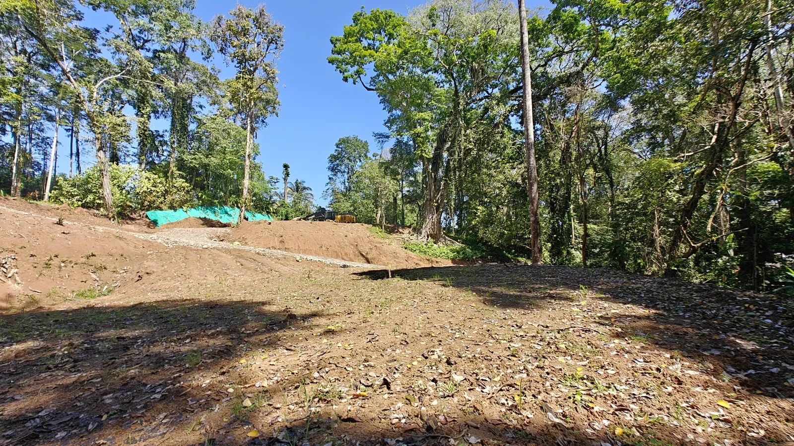 cahuita-buildable-land-walk-beach-7535m2 (14).webp