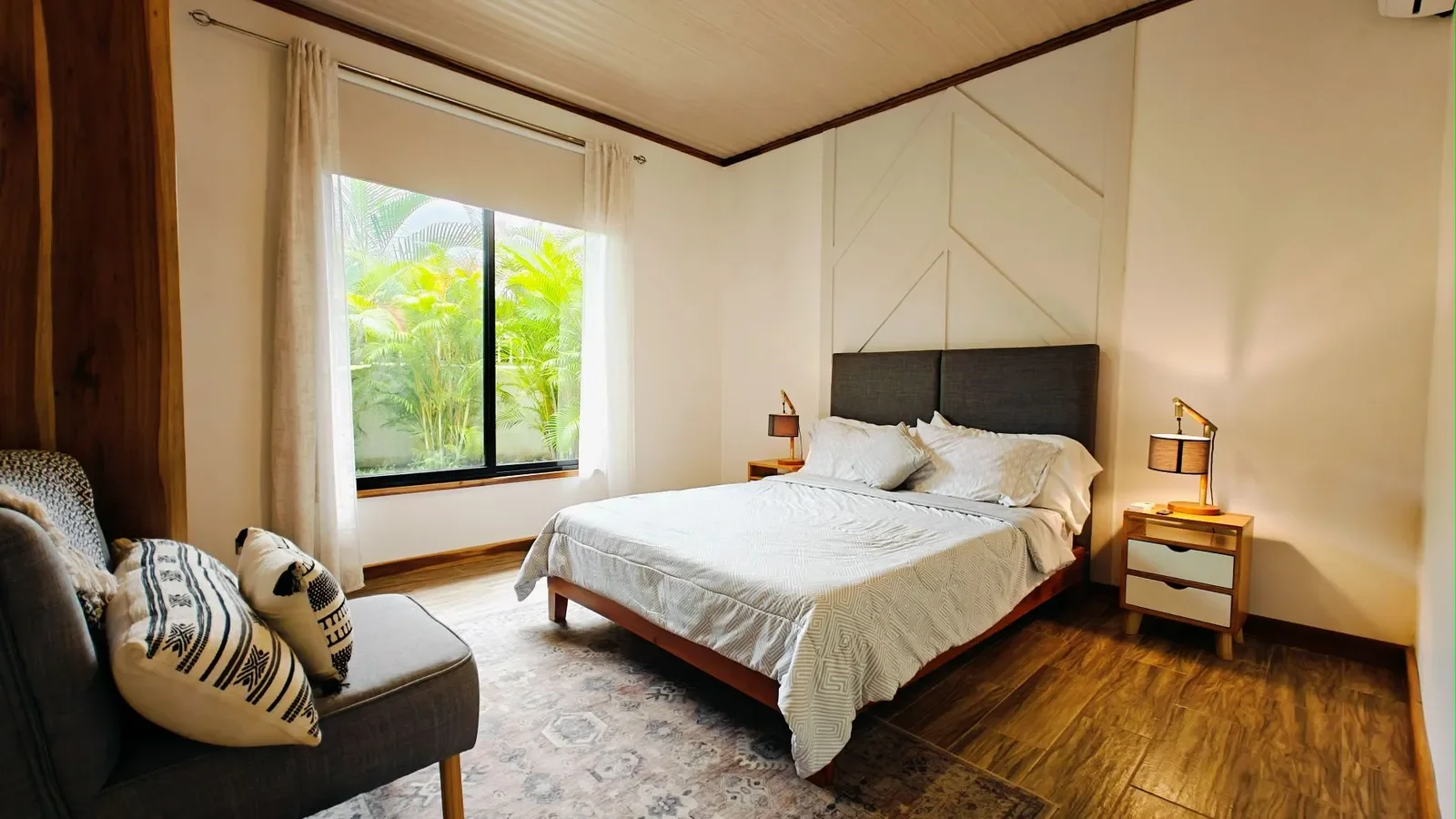 Luxurious-Tropical-Home-Playa Negra-Beach (2).webp