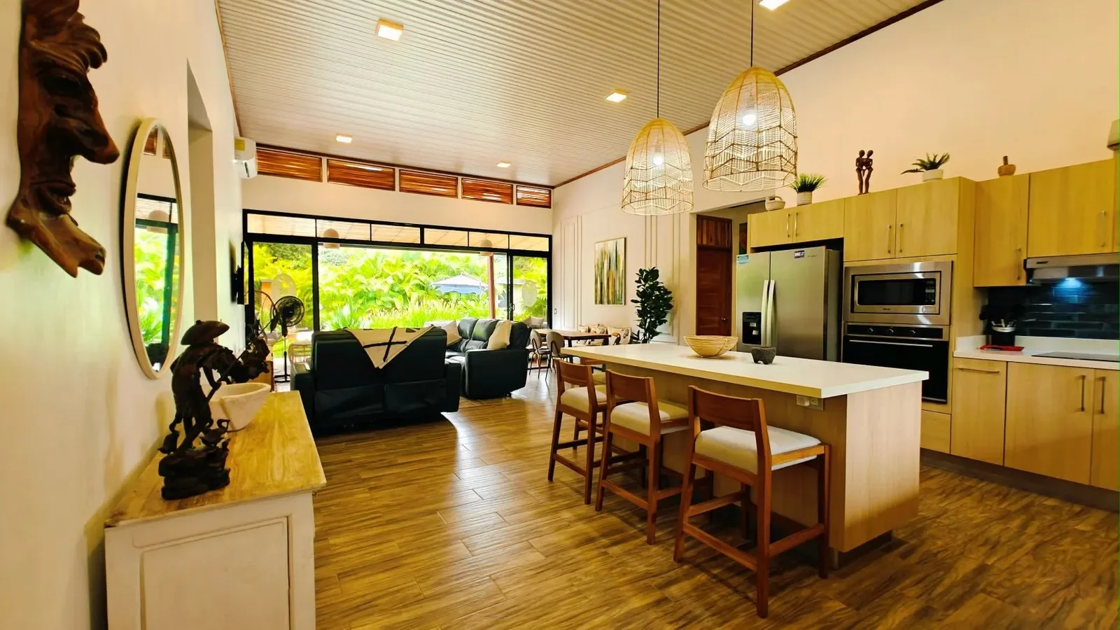 Luxurious-Tropical-Home-Playa Negra-Beach (11).webp