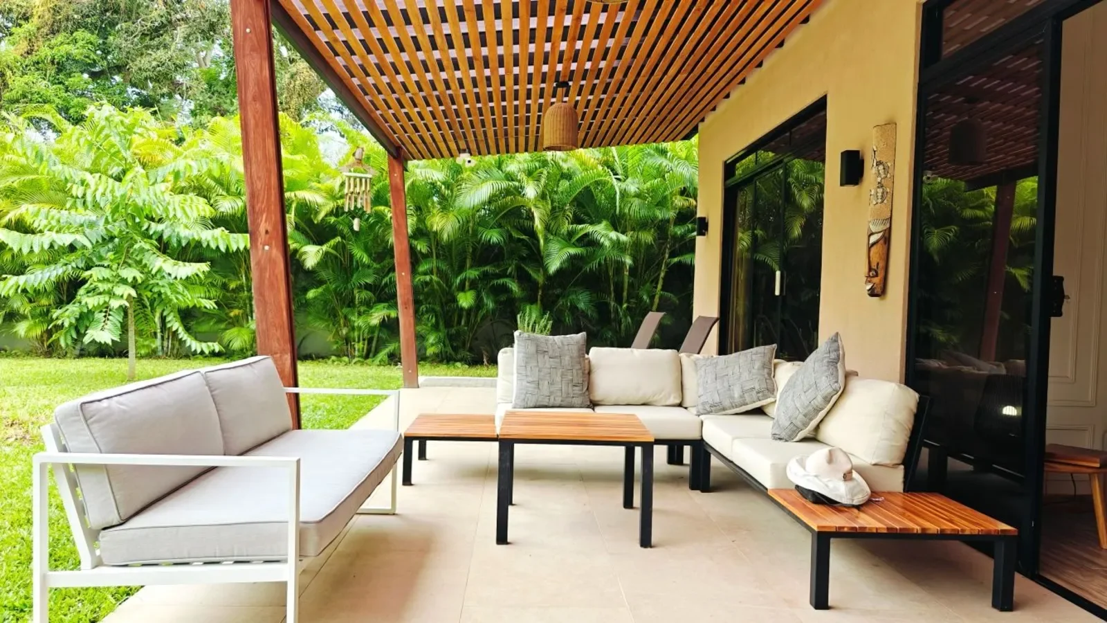 Luxurious-Tropical-Home-Playa Negra-Beach (18).webp