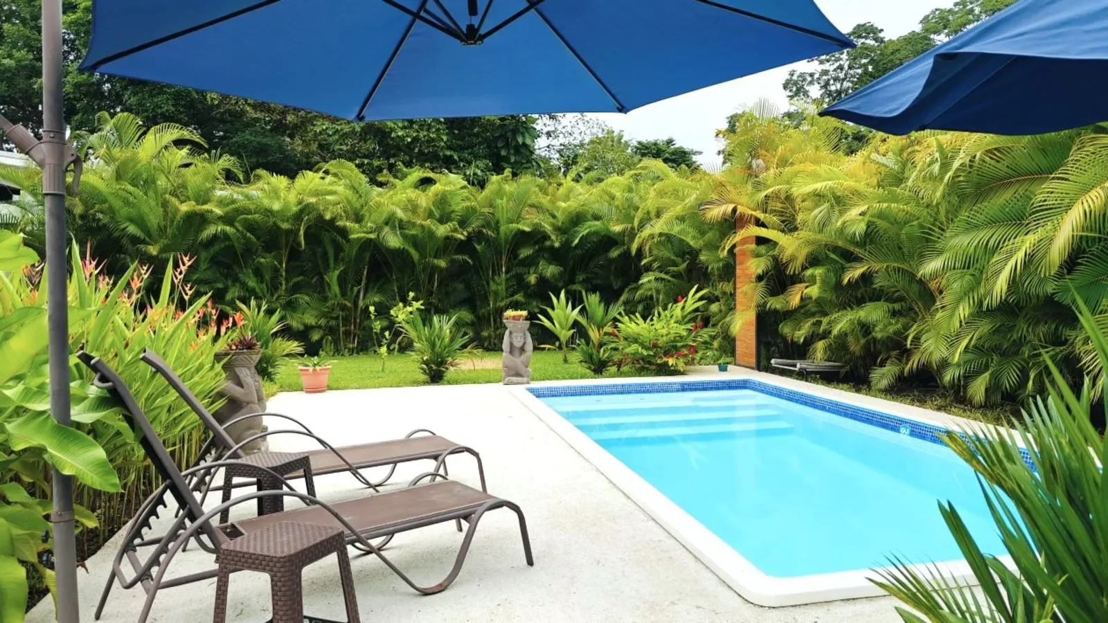 Luxurious-Tropical-Home-Playa Negra-Beach (27).webp