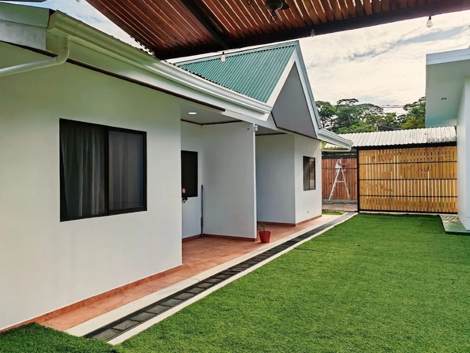 multi-unit-investment-puerto-viejo 9.655027, -82.774516  (7).webp