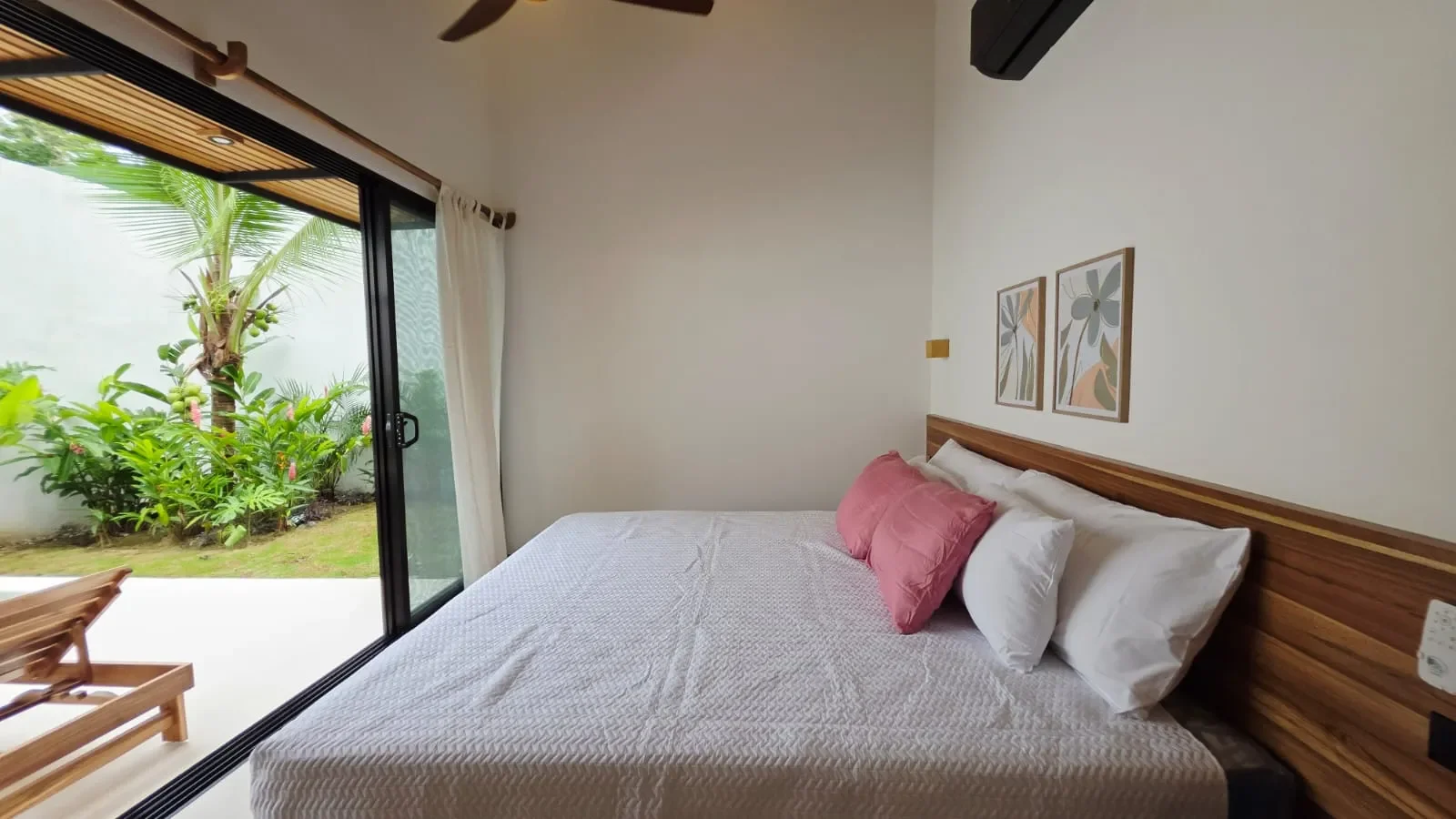 Modern Furnished Villa with Pool in Puerto Viejo (1).webp