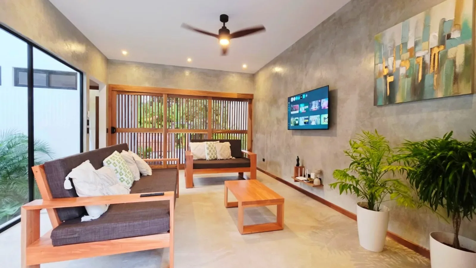 Modern Furnished Villa with Pool in Puerto Viejo (2).webp