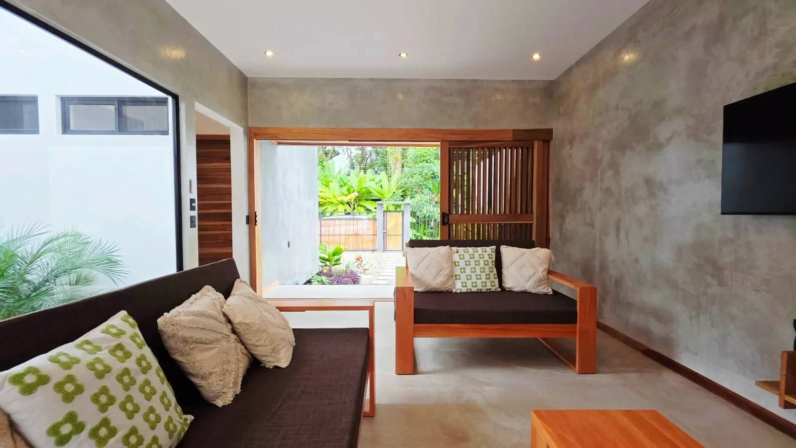 Modern Furnished Villa with Pool in Puerto Viejo (9).webp