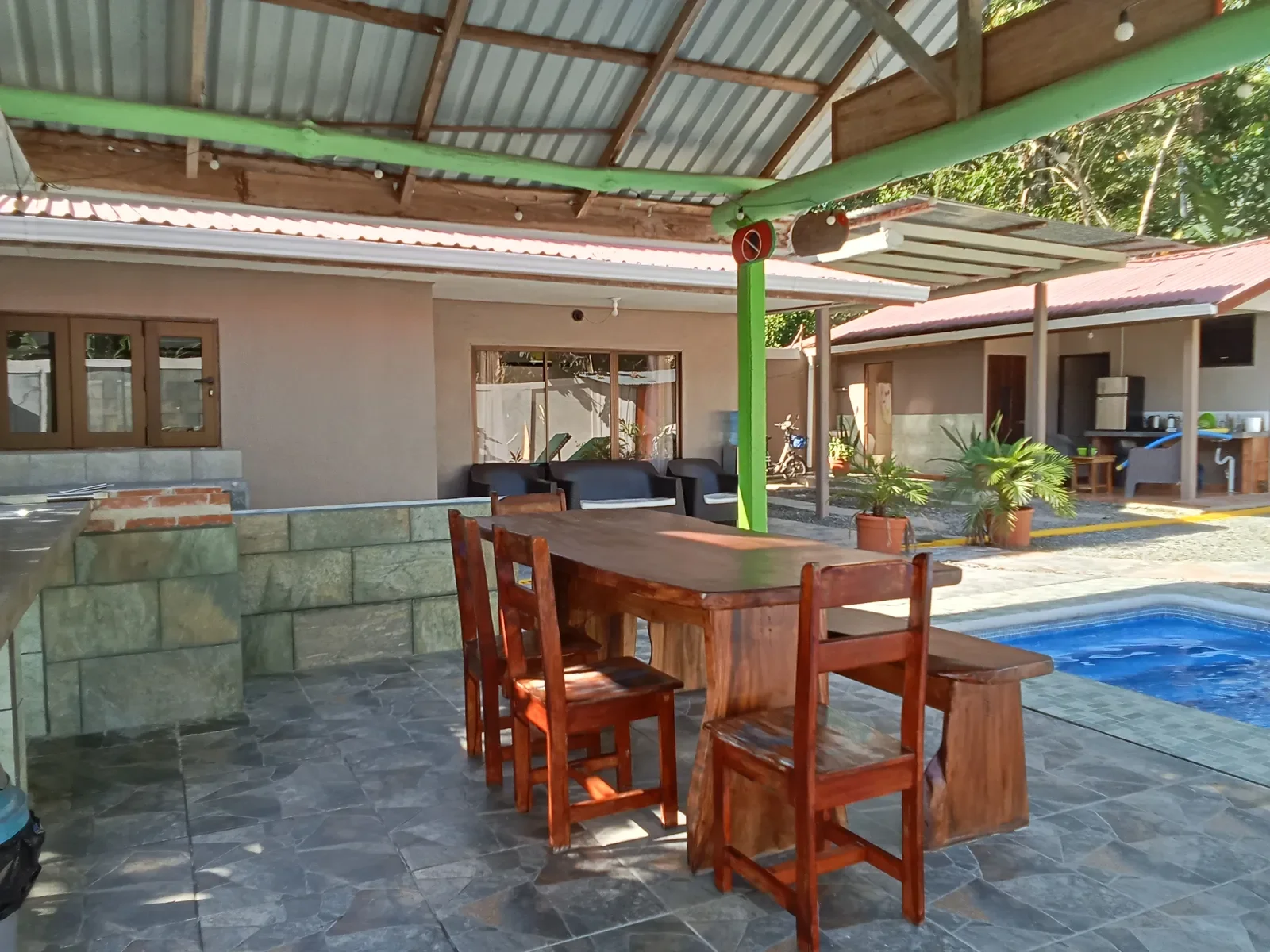 charming-home-with-stunning-outdoor-spaces (22).webp