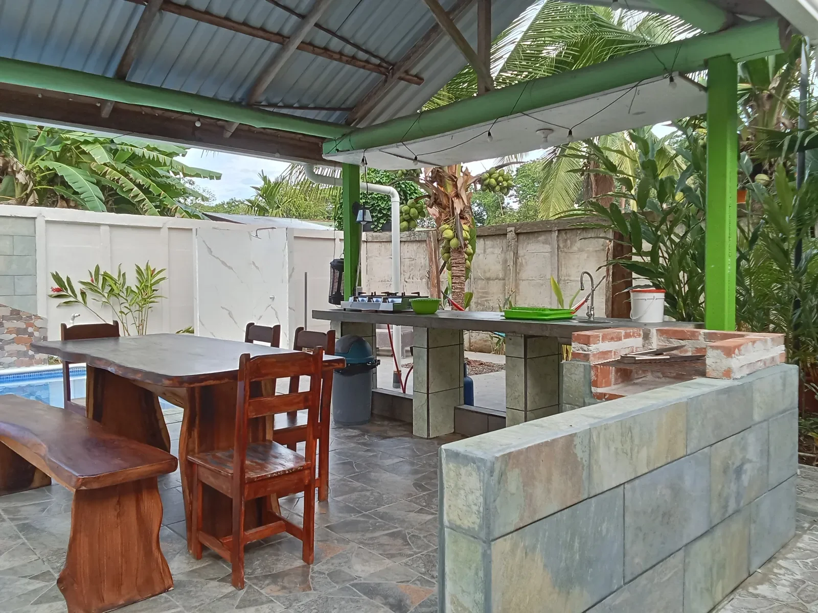 charming-home-with-stunning-outdoor-spaces (24).webp