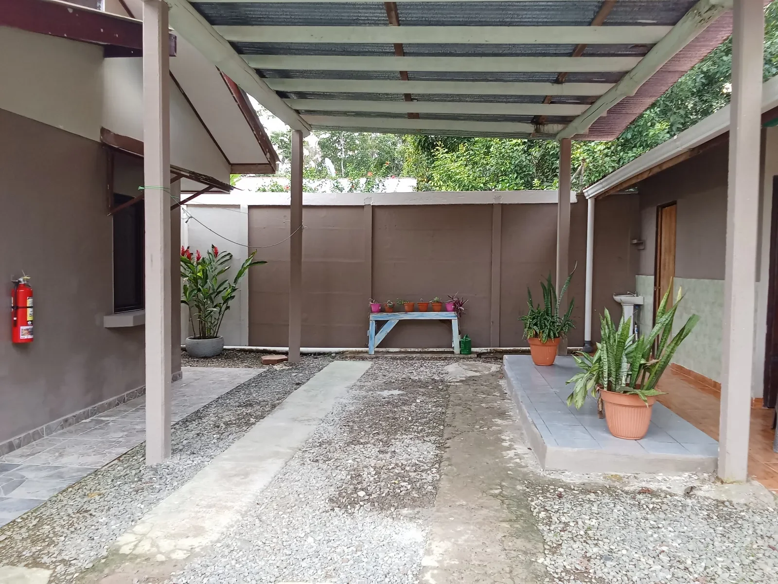 charming-home-with-stunning-outdoor-spaces (30).webp