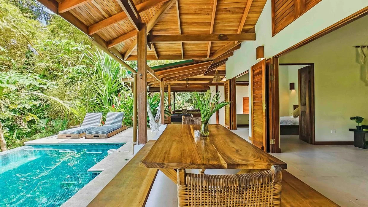 $715,000 - 3 Bd/2 Ba - Private Hilltop Estate with Infinity Pool - 2.1 Hectares Titled Land