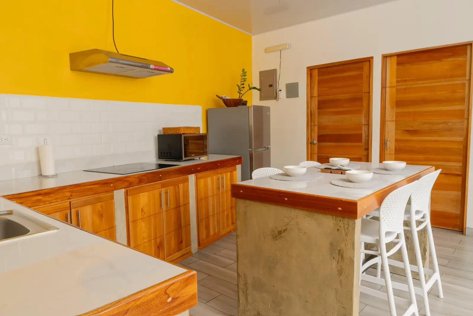 3-unit-apartments-pan-dulce-puerto-viejo (1).webp