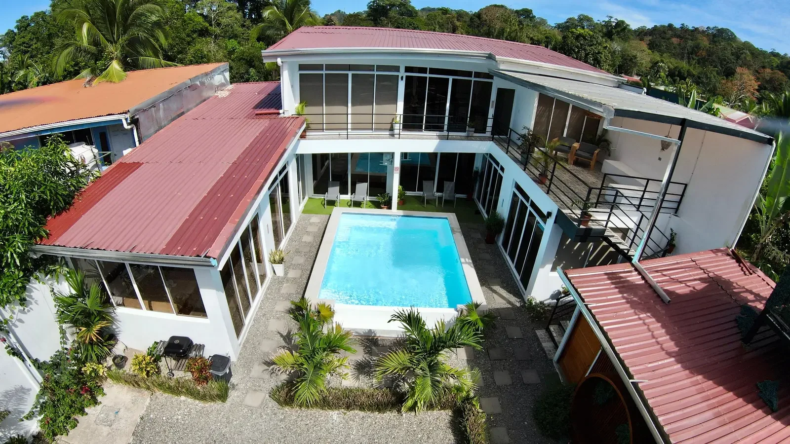 3-unit-apartments-pan-dulce-puerto-viejo (2).webp