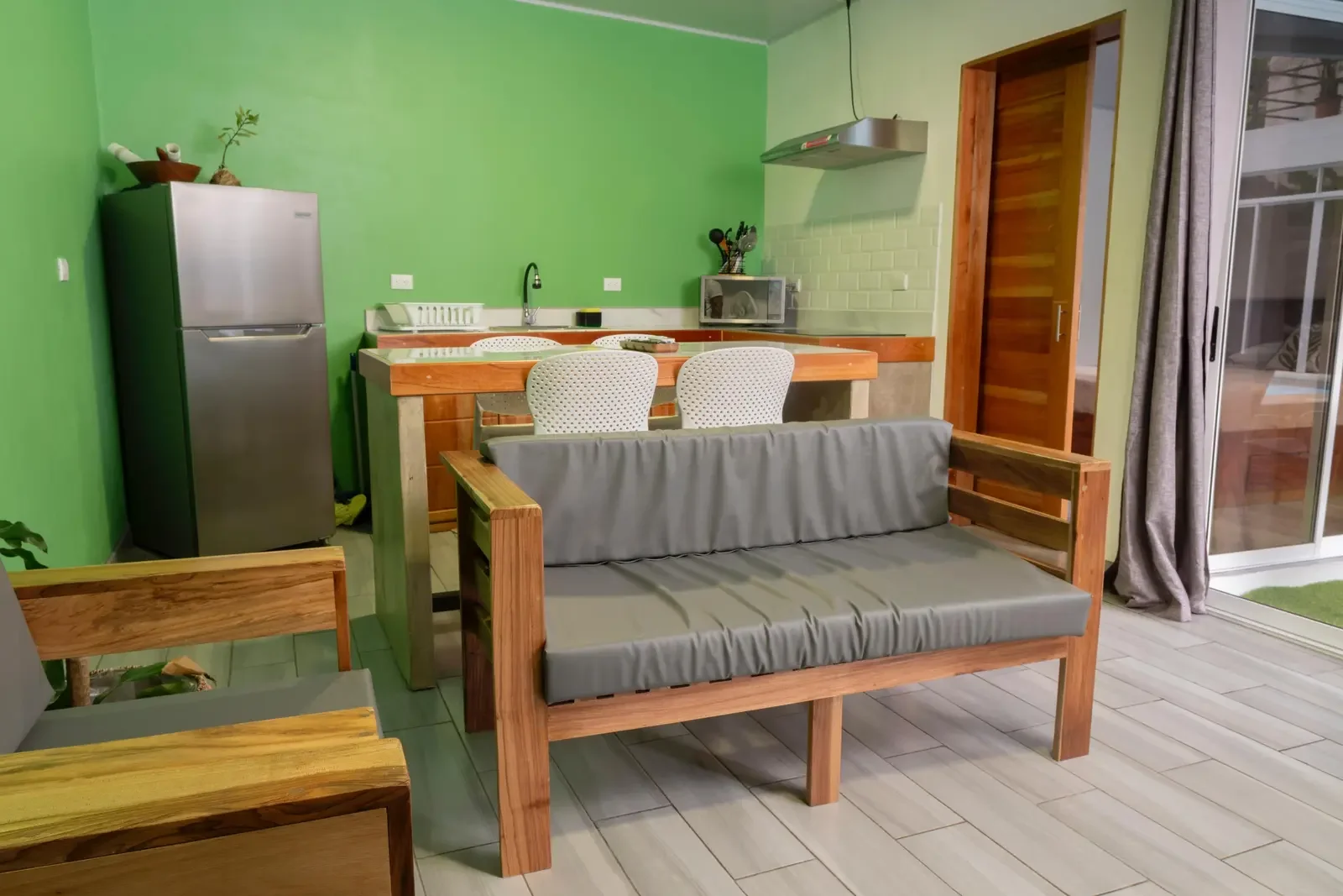 3-unit-apartments-pan-dulce-puerto-viejo (16).webp