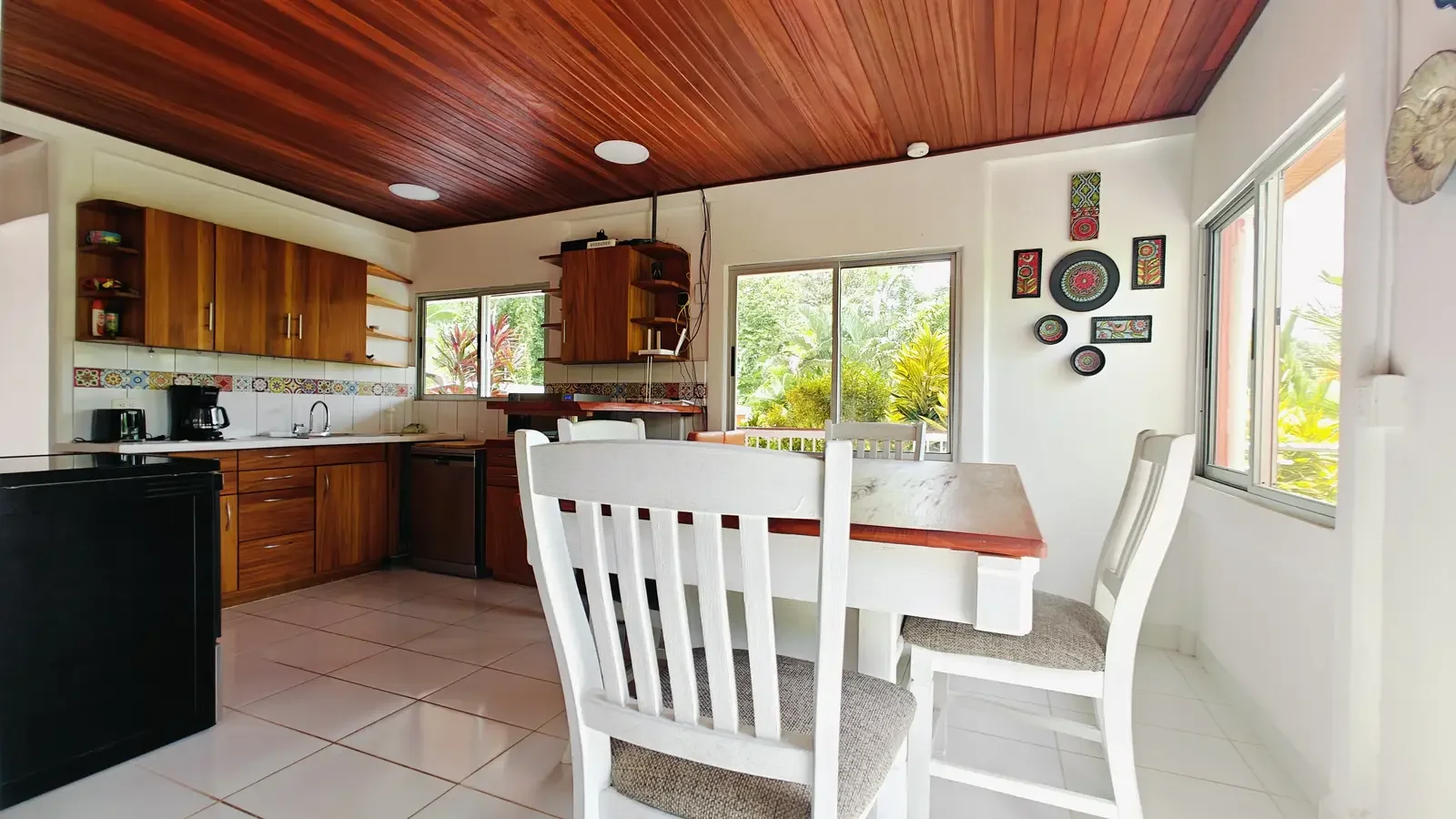 multi-unit-home-hone-creek-costa-rica (13).webp