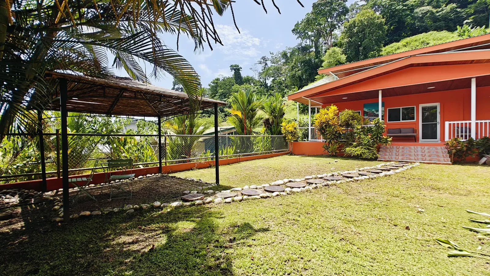multi-unit-home-hone-creek-costa-rica (24).webp