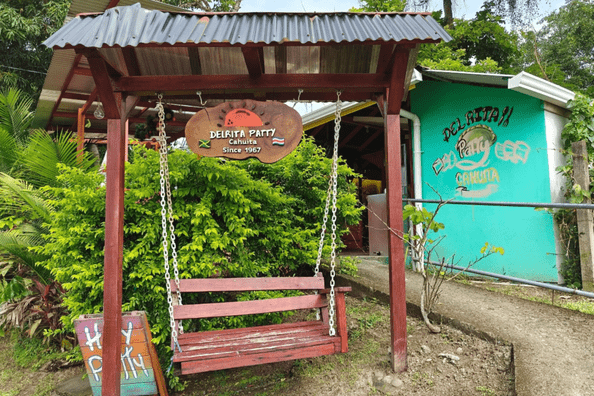 Del Ritta Pattie in Cahuita