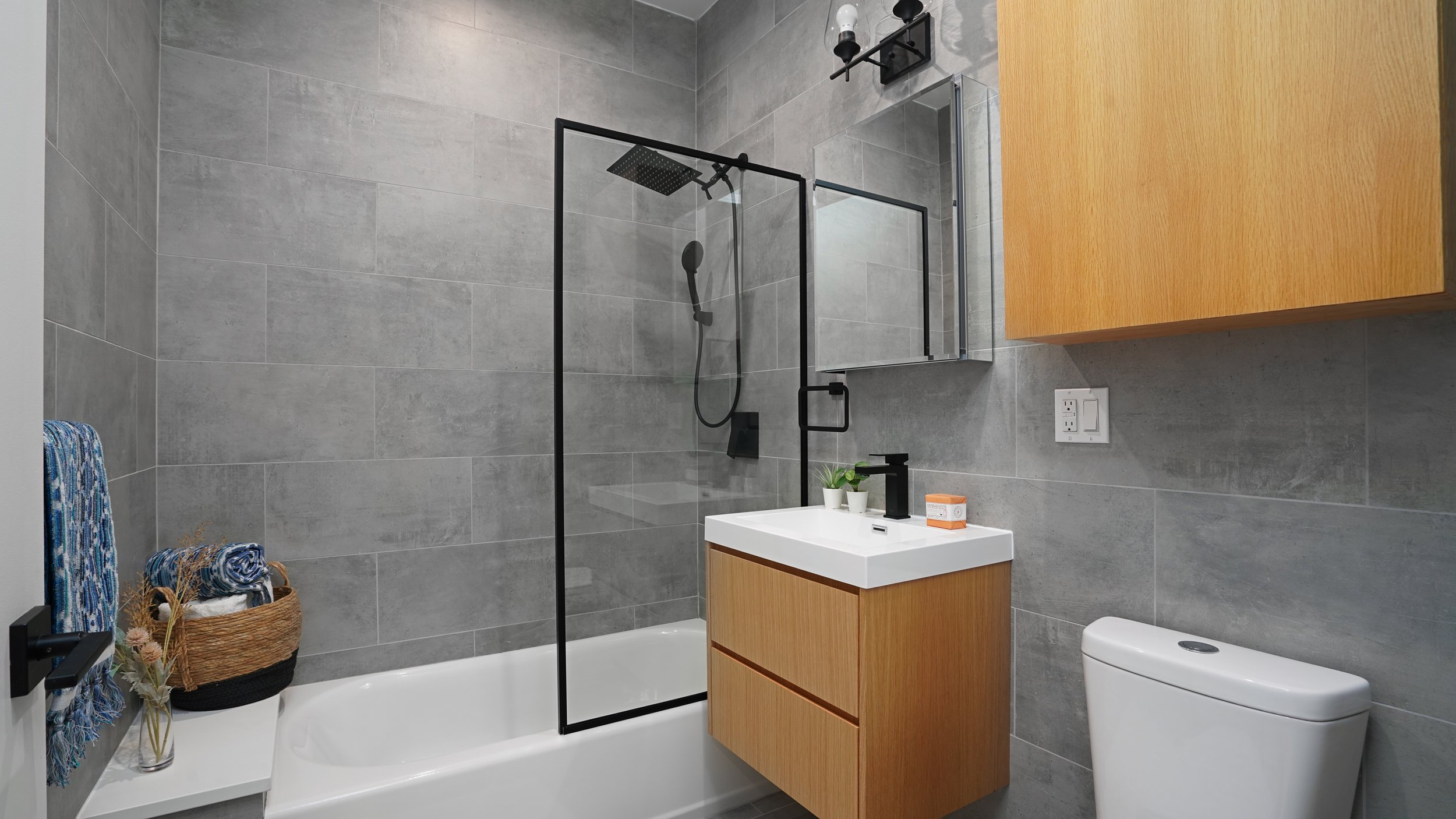 bathTub.jpg