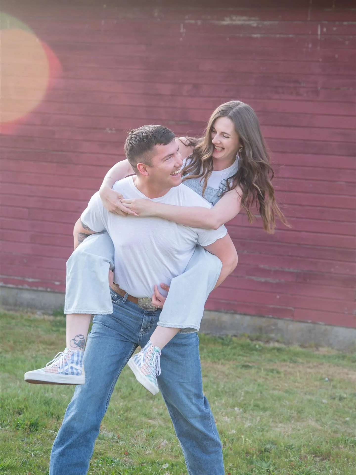To celebrate my return to South Dakota, I&rsquo;m offering one complimentary Spring Couples Session.
Perfect for engagements, anniversaries, or simply capturing this season of your love.
To enter:
&bull; Like this post
&bull; Follow my page
&bull; Ta
