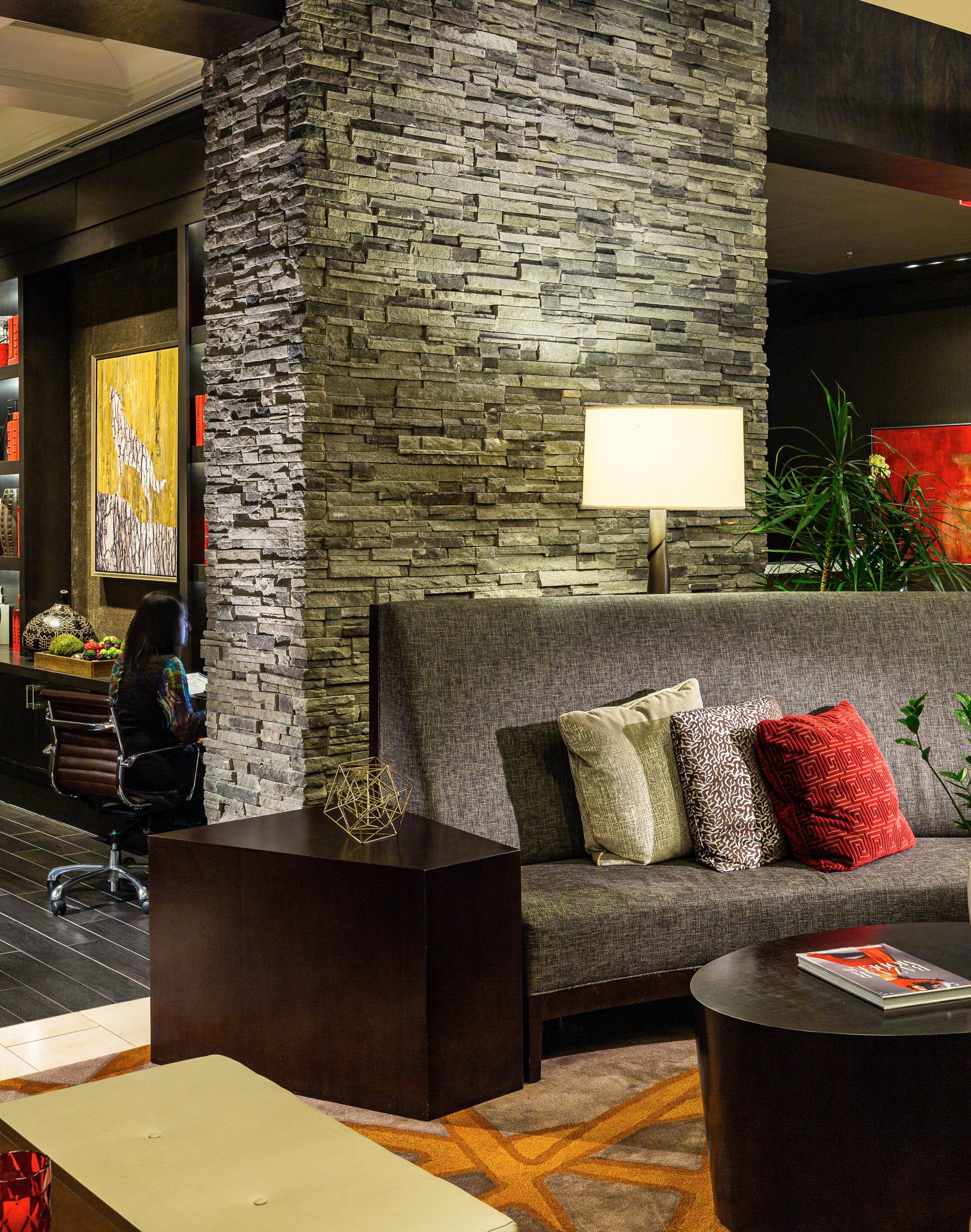 CS_Pro-Fit+Alpine+Ledgestone_Black+Mountain_Int_Commercial.jpg
