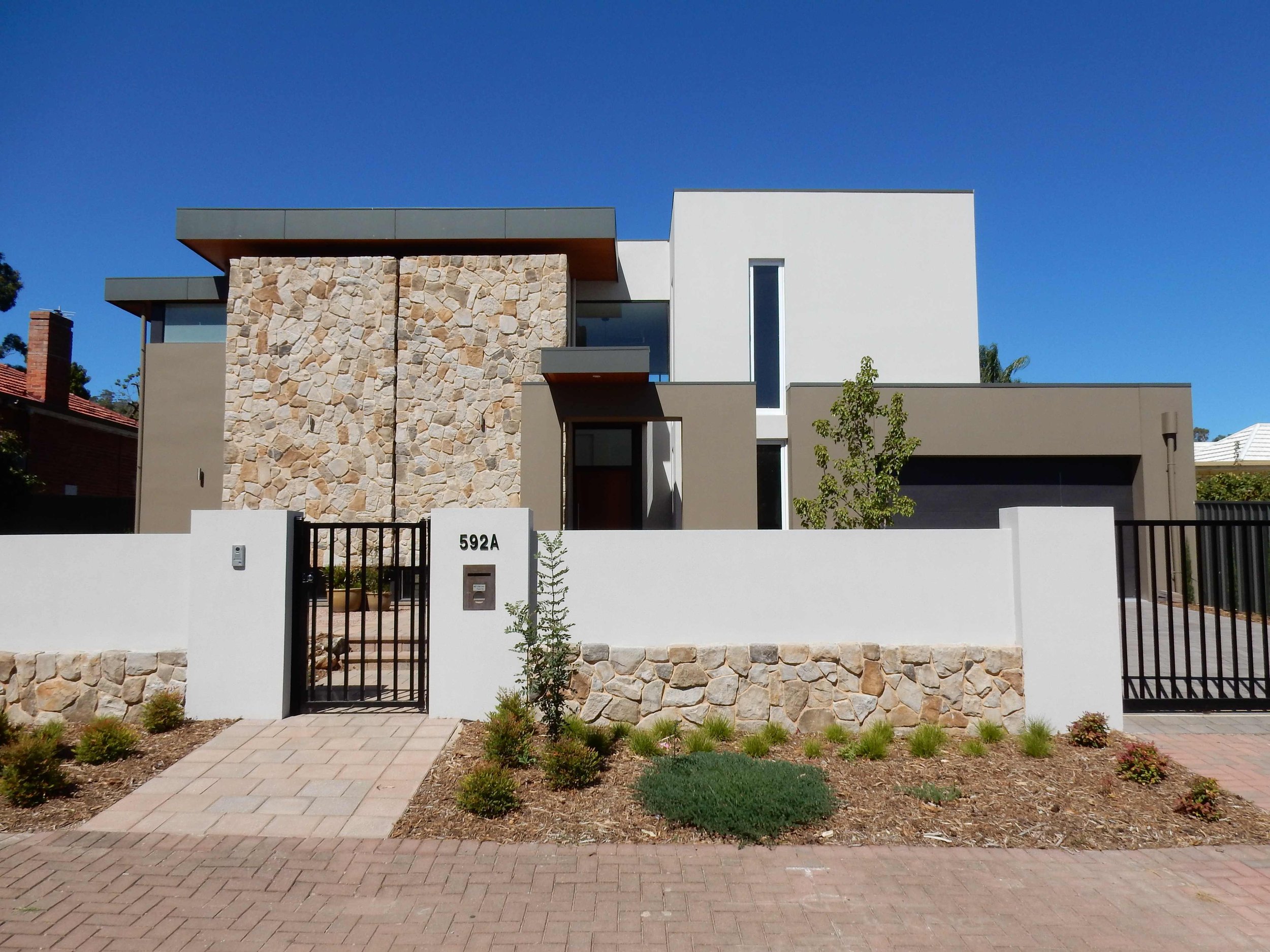 CS_Dressed Fieldstone_Aspen_Ext_Facade_5.jpg