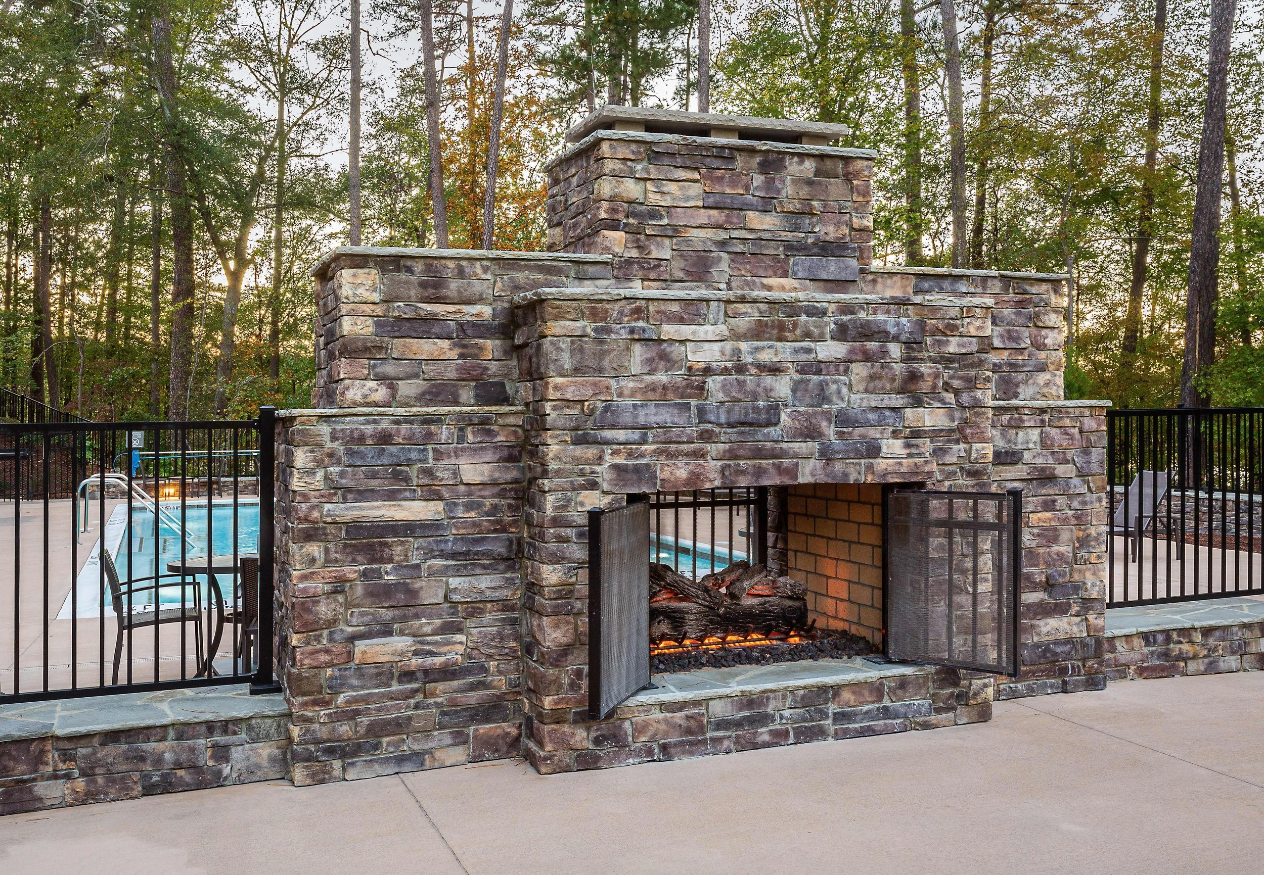 CS_Country Ledgestone_Wolf Creek_Ext_Outdoor Fireplace.jpg