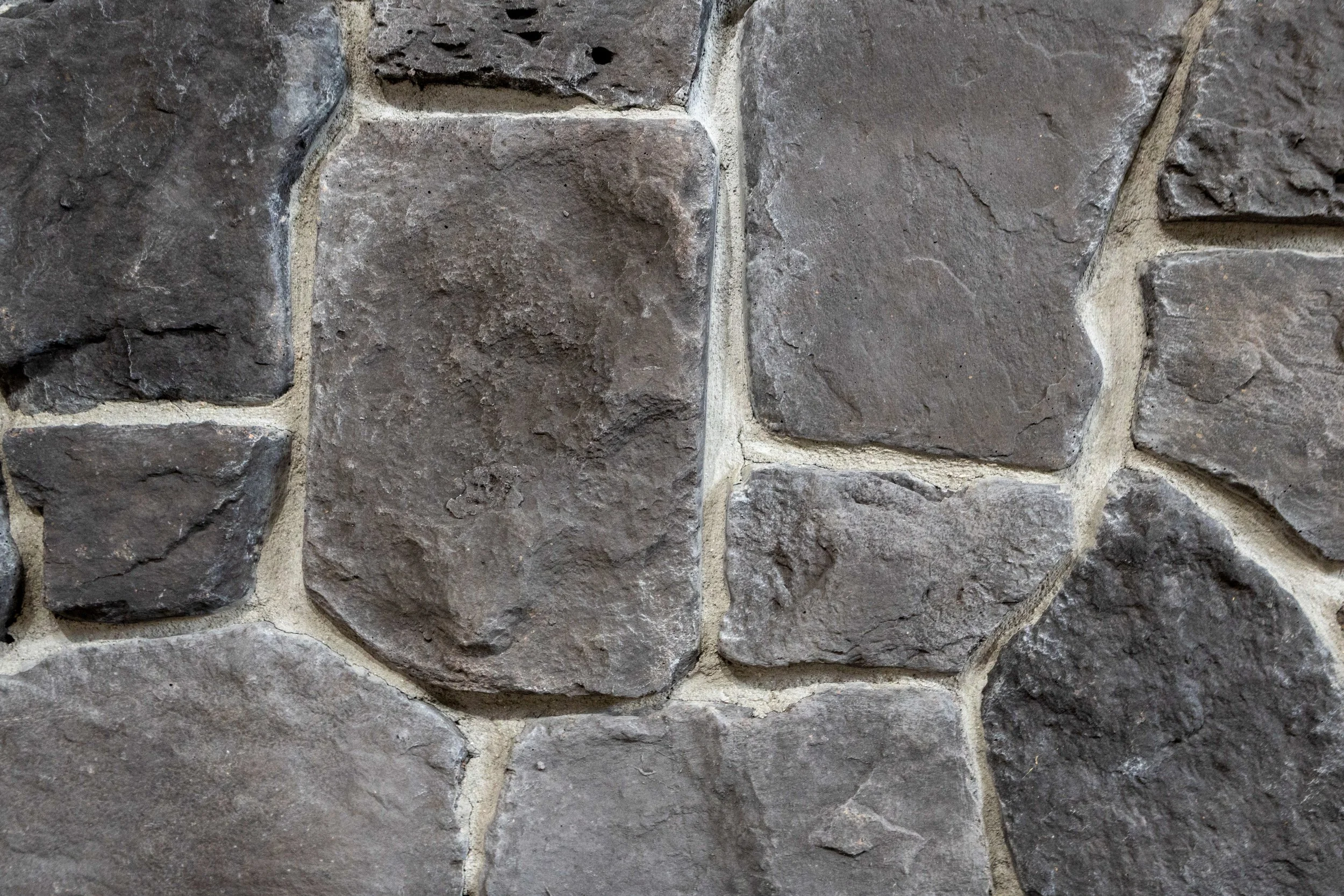 FieldStone_Black Rundle.jpg