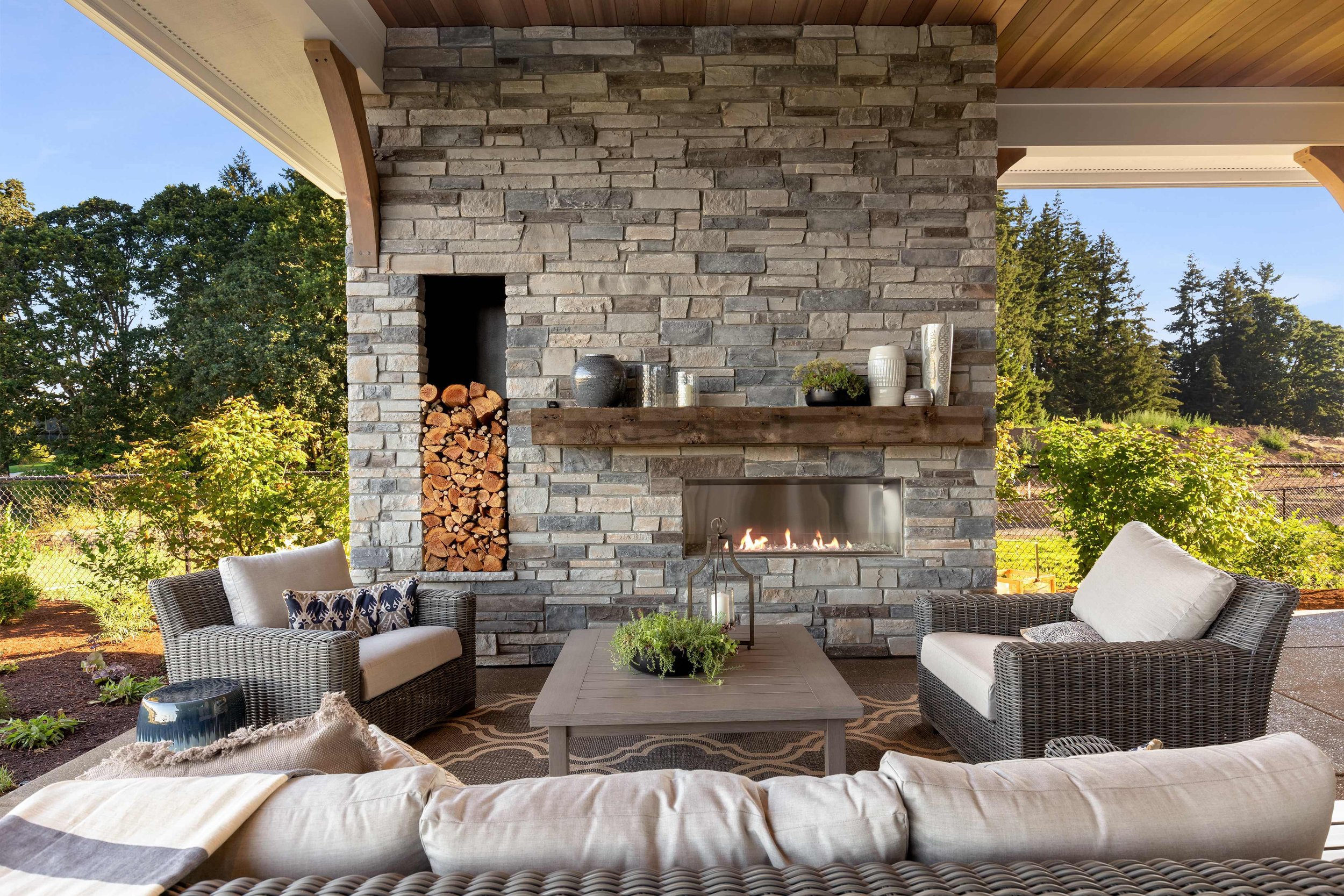 CS_Country Ledgestone_Echo Ridge_Fairway Manor_Backyard 04.jpg