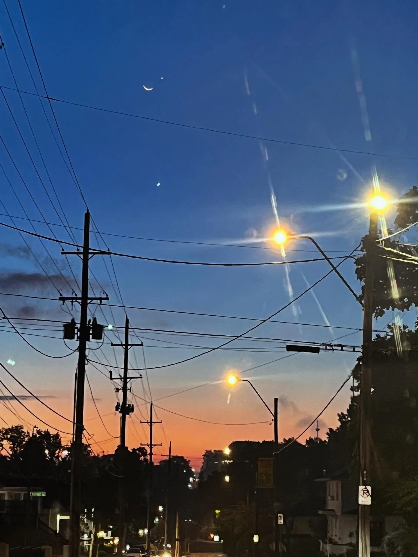 I&rsquo;ve really been making the effort to make it to early morning yoga classes this week &amp; I have been lucky to see some gorgeous sunrises! Also love seeing the moon in the morning, always makes me smile! 

Have you ever gotten mad about doing