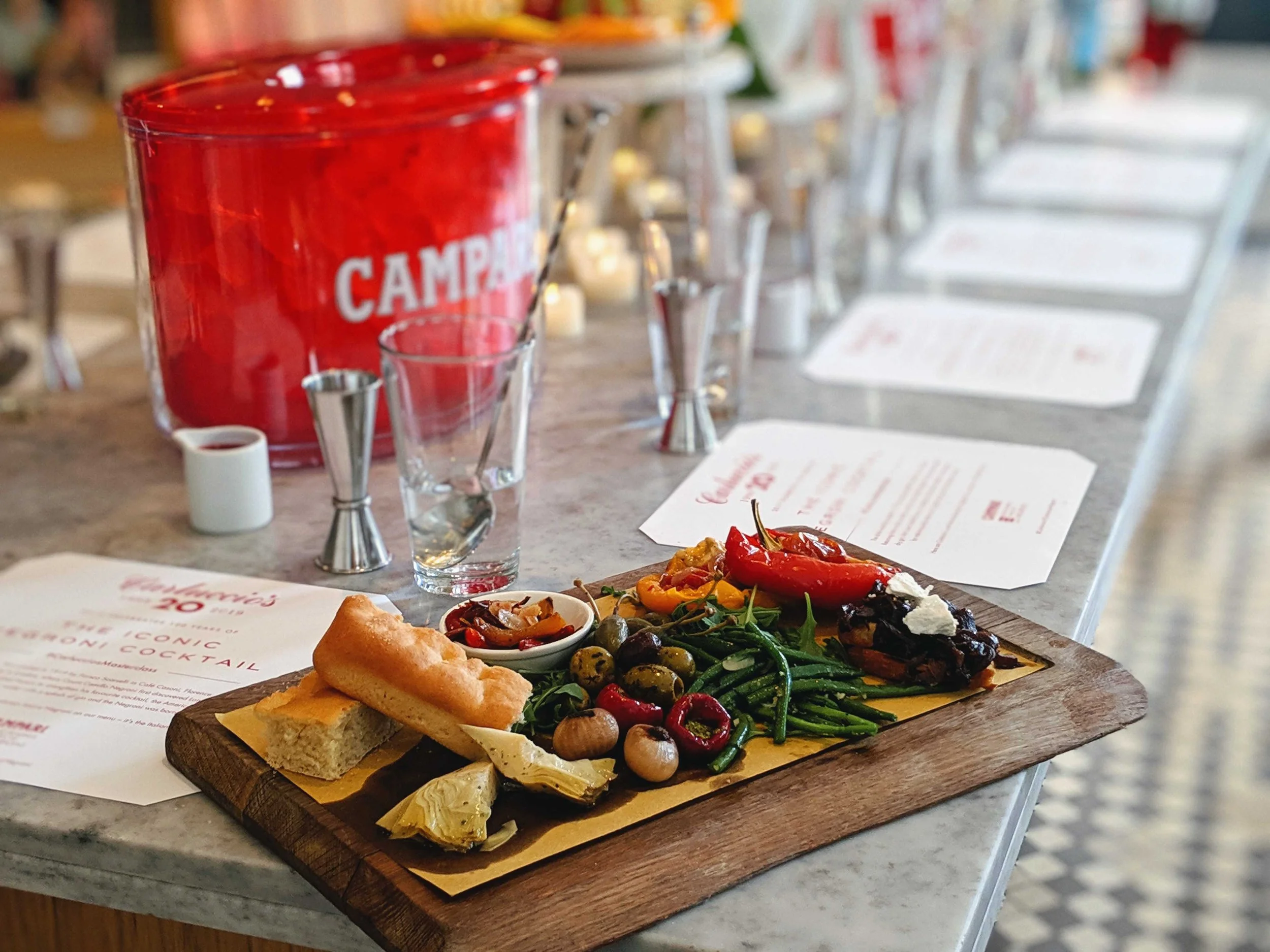 carluccios-restaurant-yesmore-agency-4.jpg