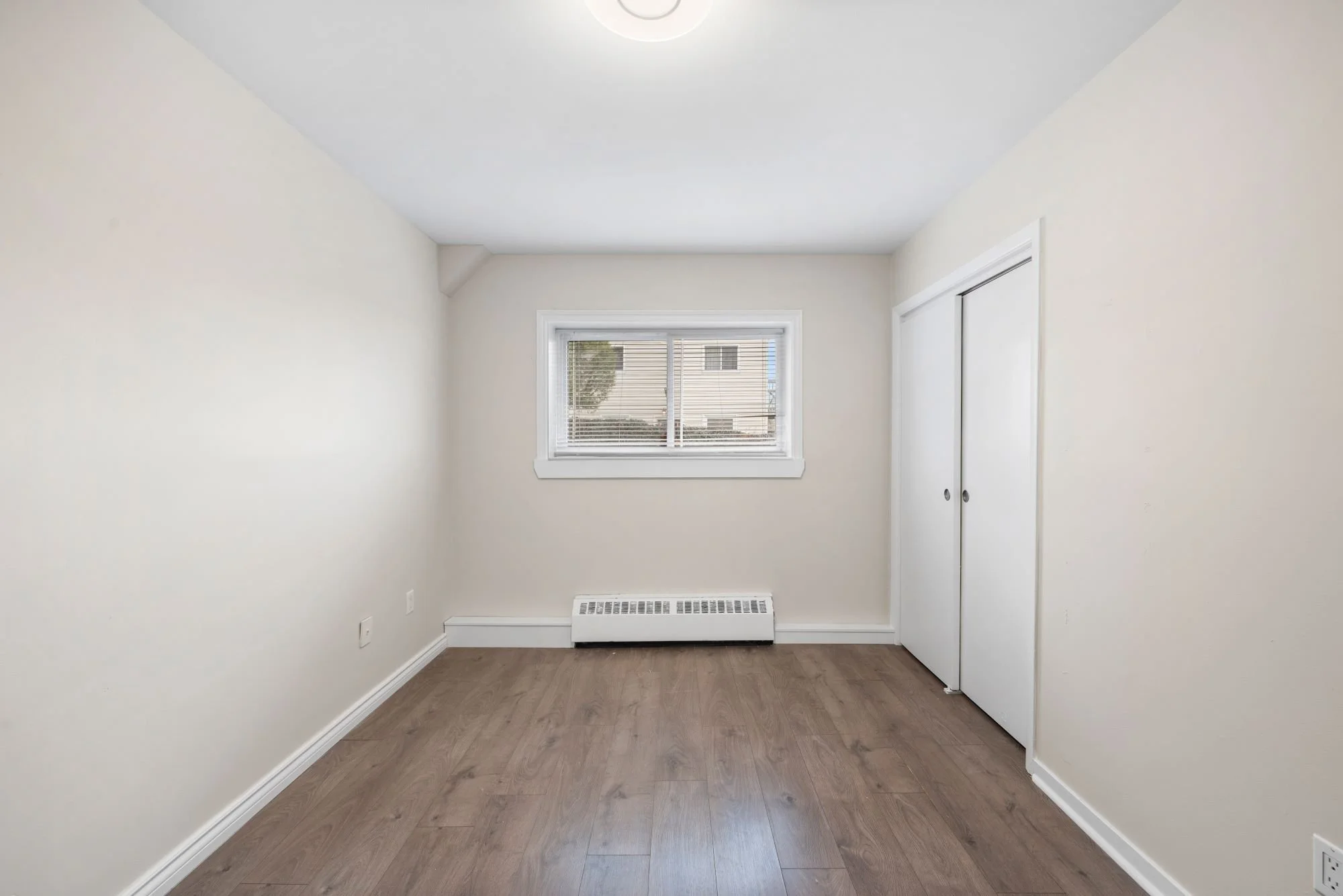 14 Novawood Dr-50 OPT.jpg