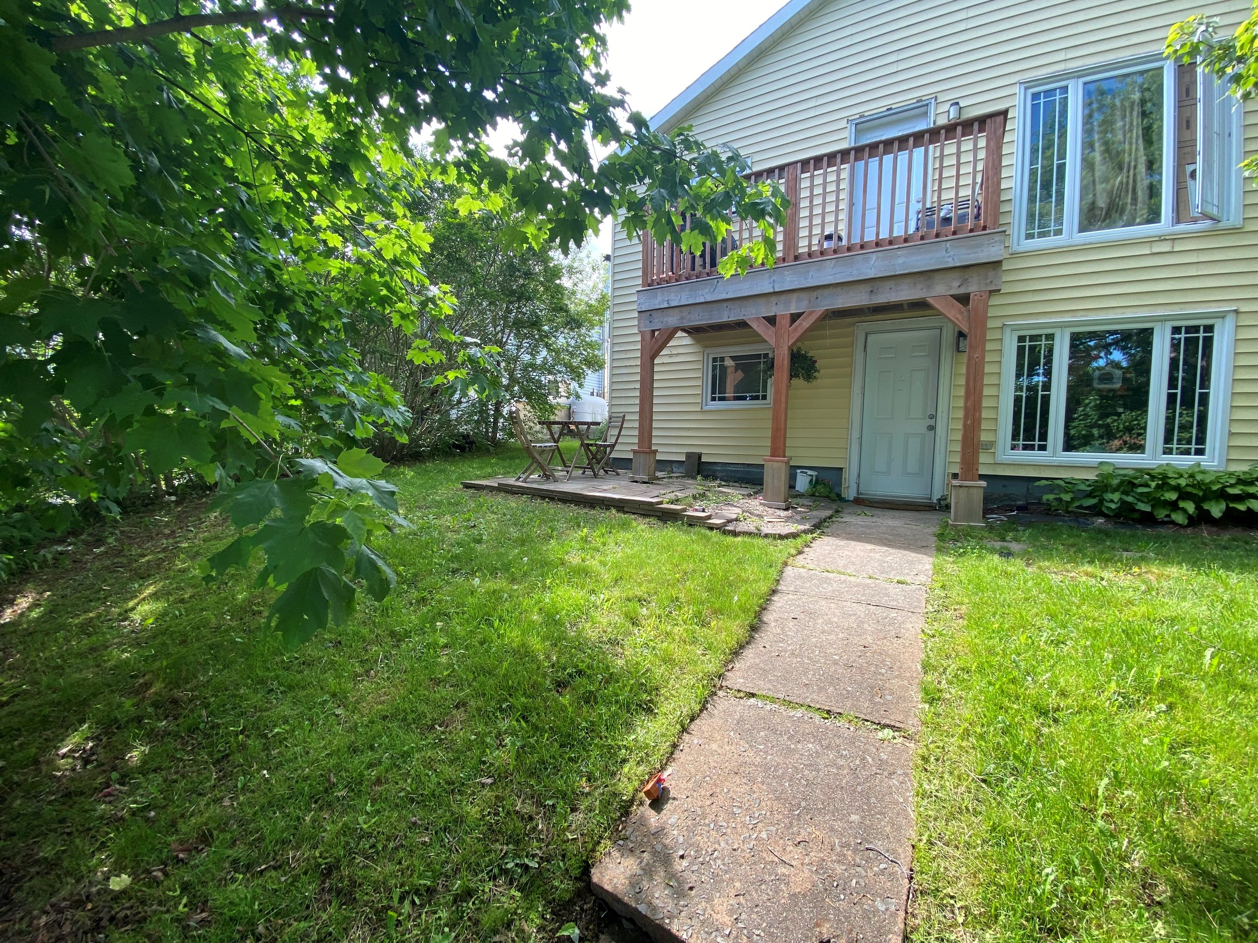 38 convoy exterior.jpg