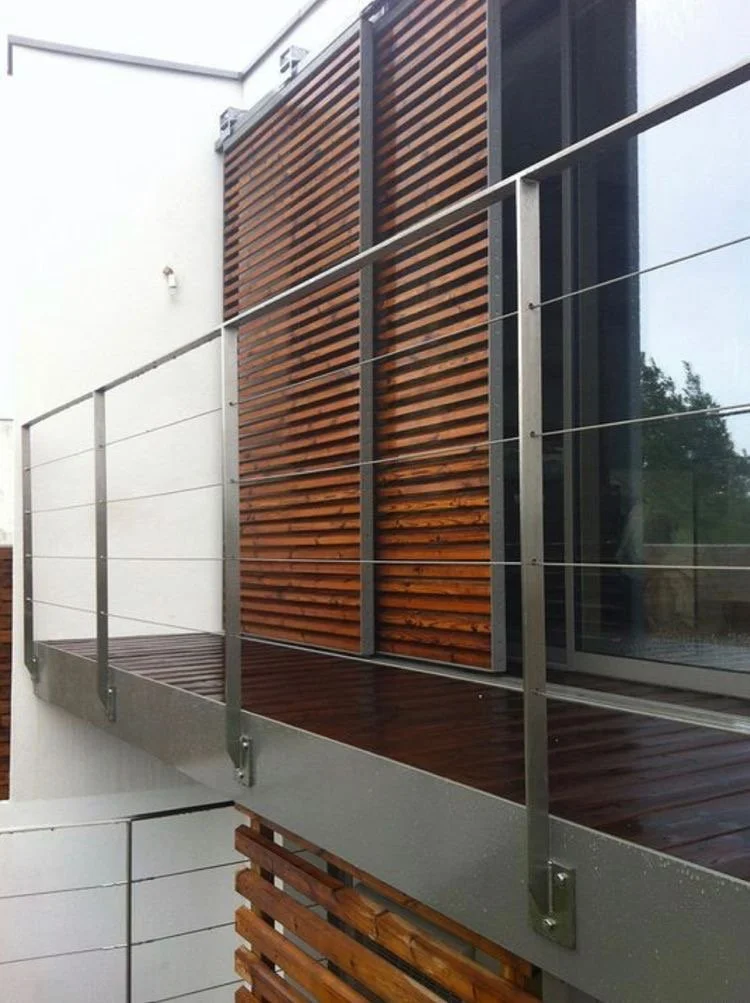 #16 Flat bar handrail & posts with cable panels