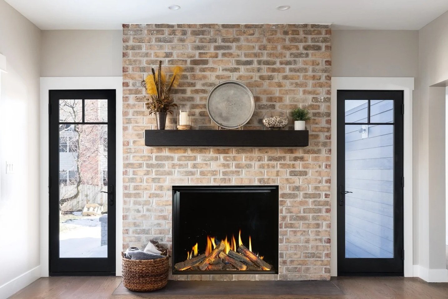 Traditional Electric Fireplaces