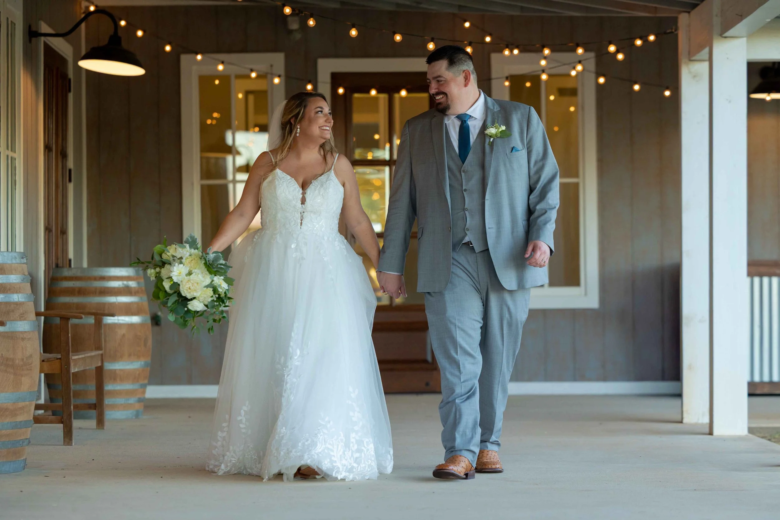 AI Wedding Photos vs Real Portfolios: What Couples Should Know