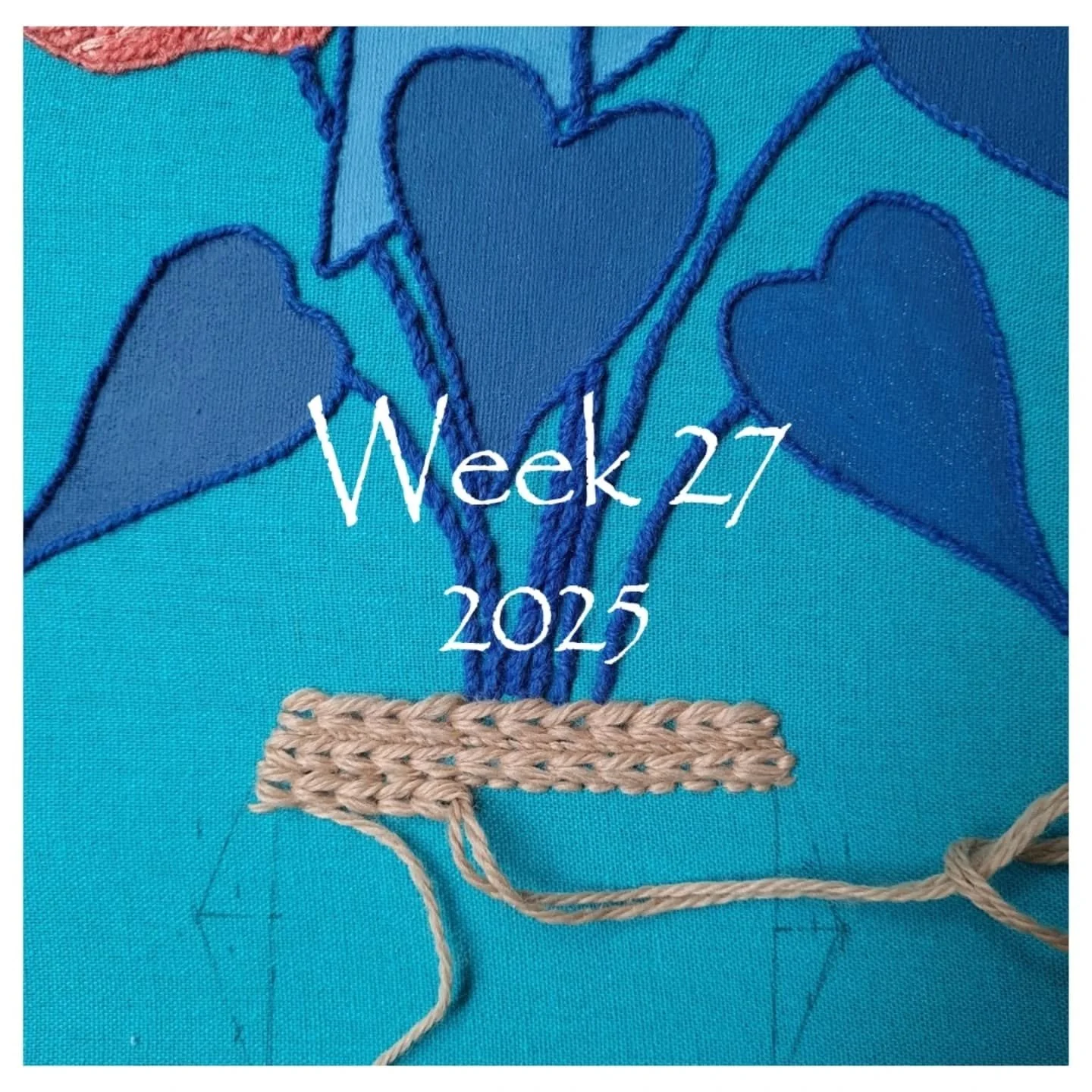 1. I started to embroider the vase.
2. Close up at Anthurium.
3 and 4. I painted the flowerpots