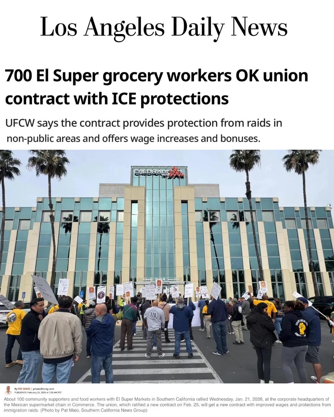 After 10 months without a contract, El Super workers just ratified a strong new agreement.
Nearly 700 union food workers across Southern California secured a five-year contract with wage increases and critical protections against immigration raids in