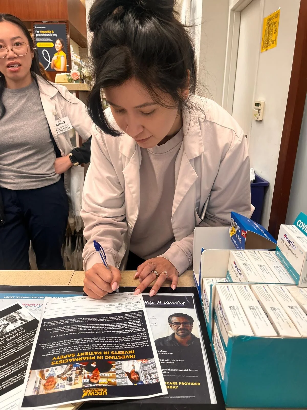 Pharmacists at @ralphsgrocery , @vons , @albertsons , and @pavilions are stepping up and speaking out.

They&rsquo;re signing petitions demanding what they&rsquo;ve earned:
✅ Respect on the job
✅ Fair pay that matches the industry
✅ Safe staffing lev