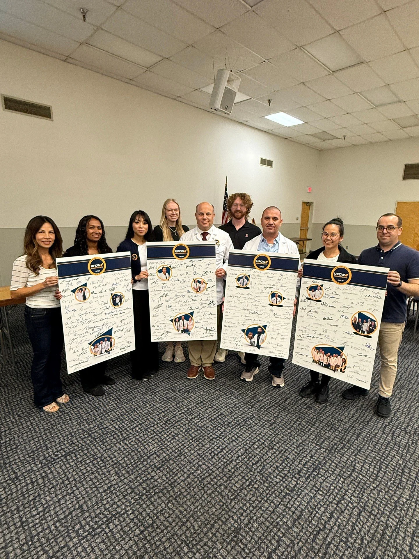 🚨Grocery Pharmacist Bargaining Update

Hundreds of petitions signed and delivered.

The company responded to an insulting wage proposal with just 25 cents more. In response, we delivered hundreds of petitions from coworkers across Southern Californi