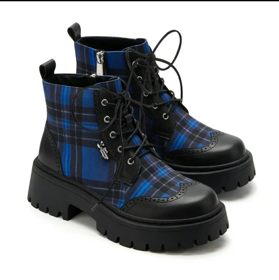 The Plaid Pixie