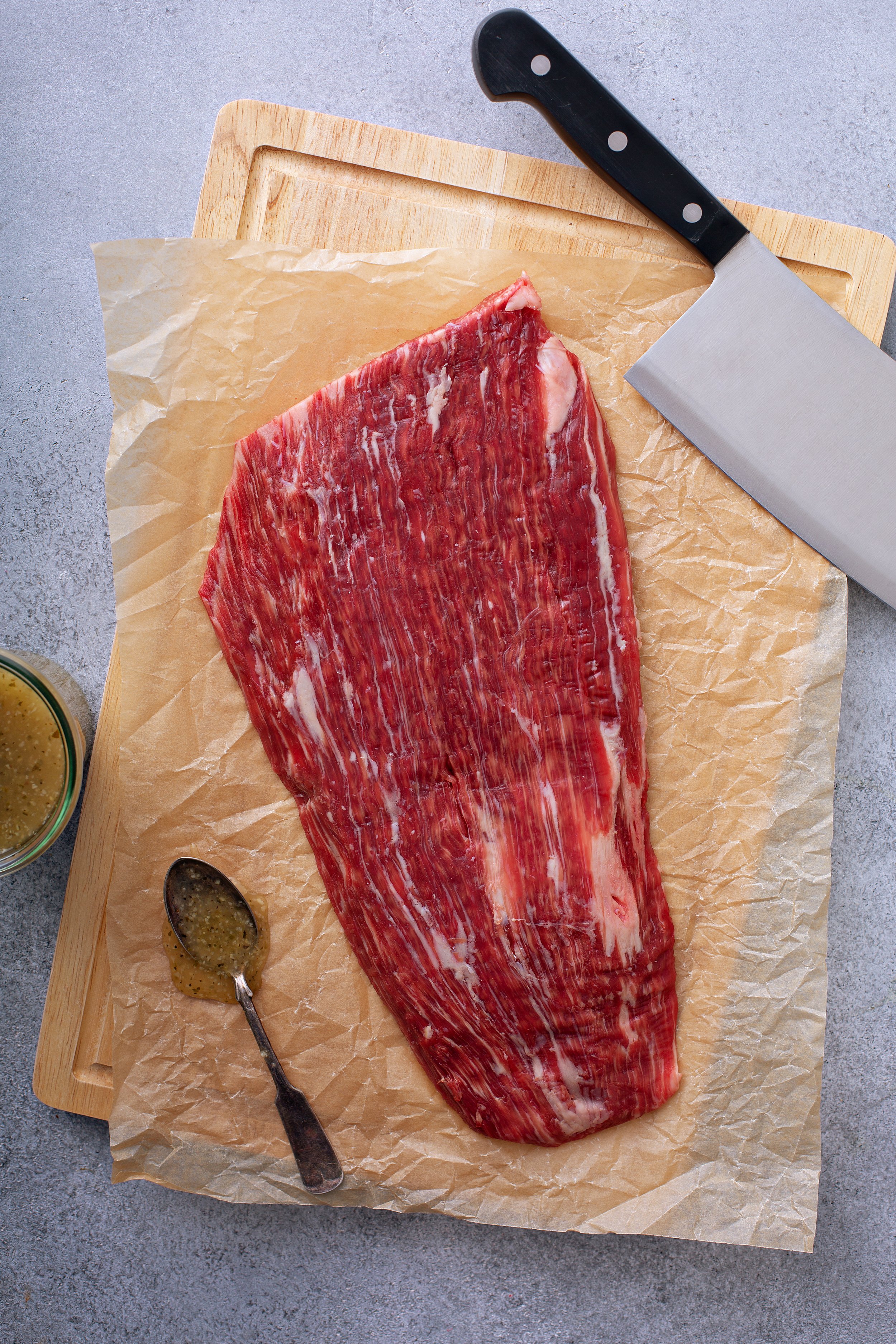vecteezy_cooking-with-flank-steak_16118389_738.jpg
