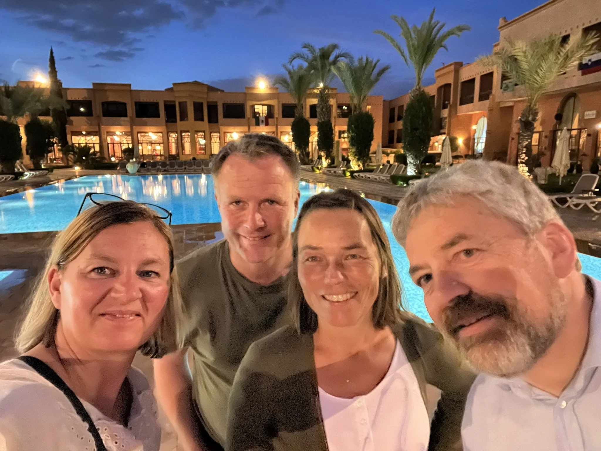 Voksne må til :-) Fra venstre: Sonja Bordewich, Ellef og Lene Grimsrud og Anders Garthus 