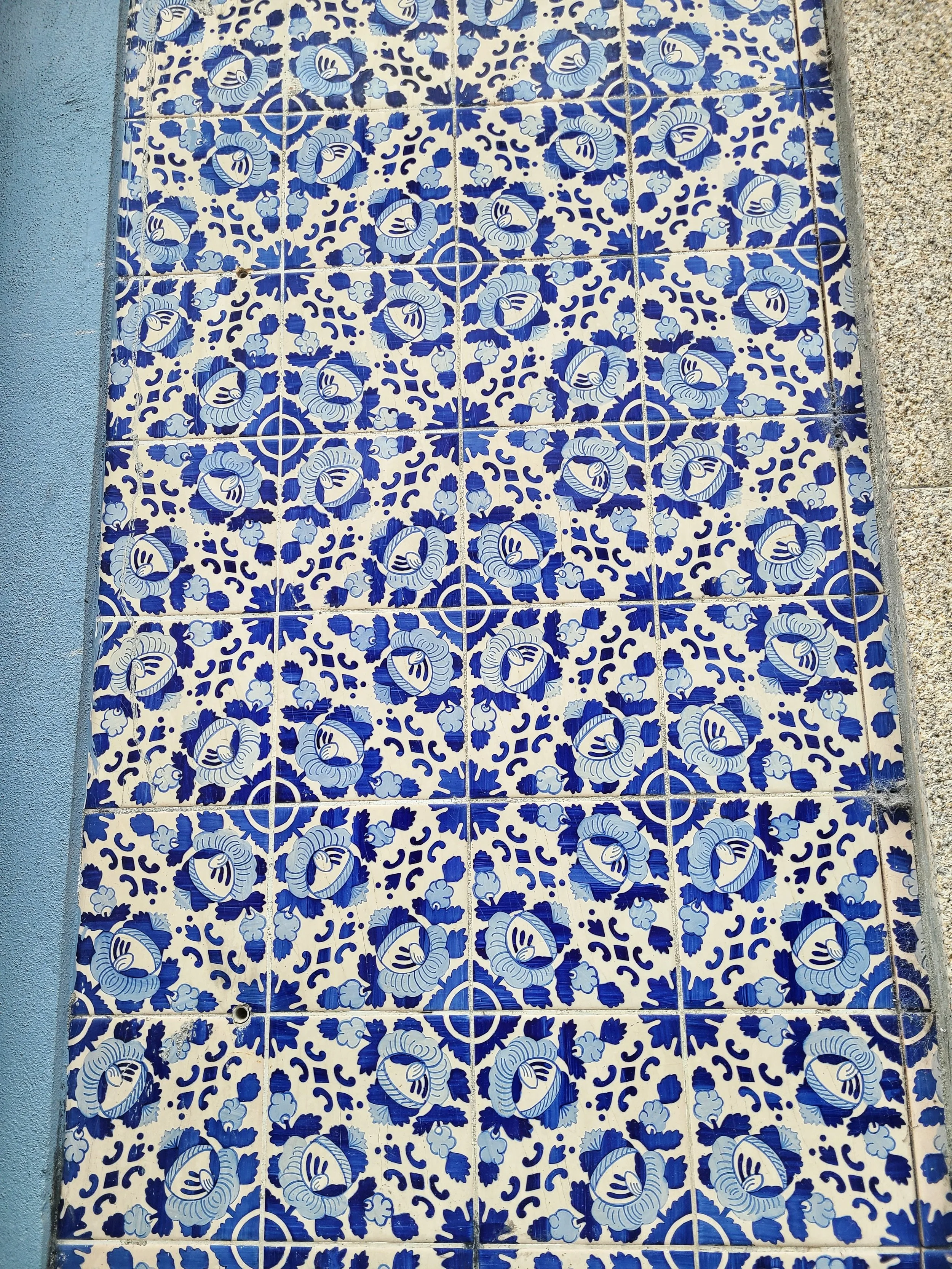 geometrical-azulejo-pattern.jpeg