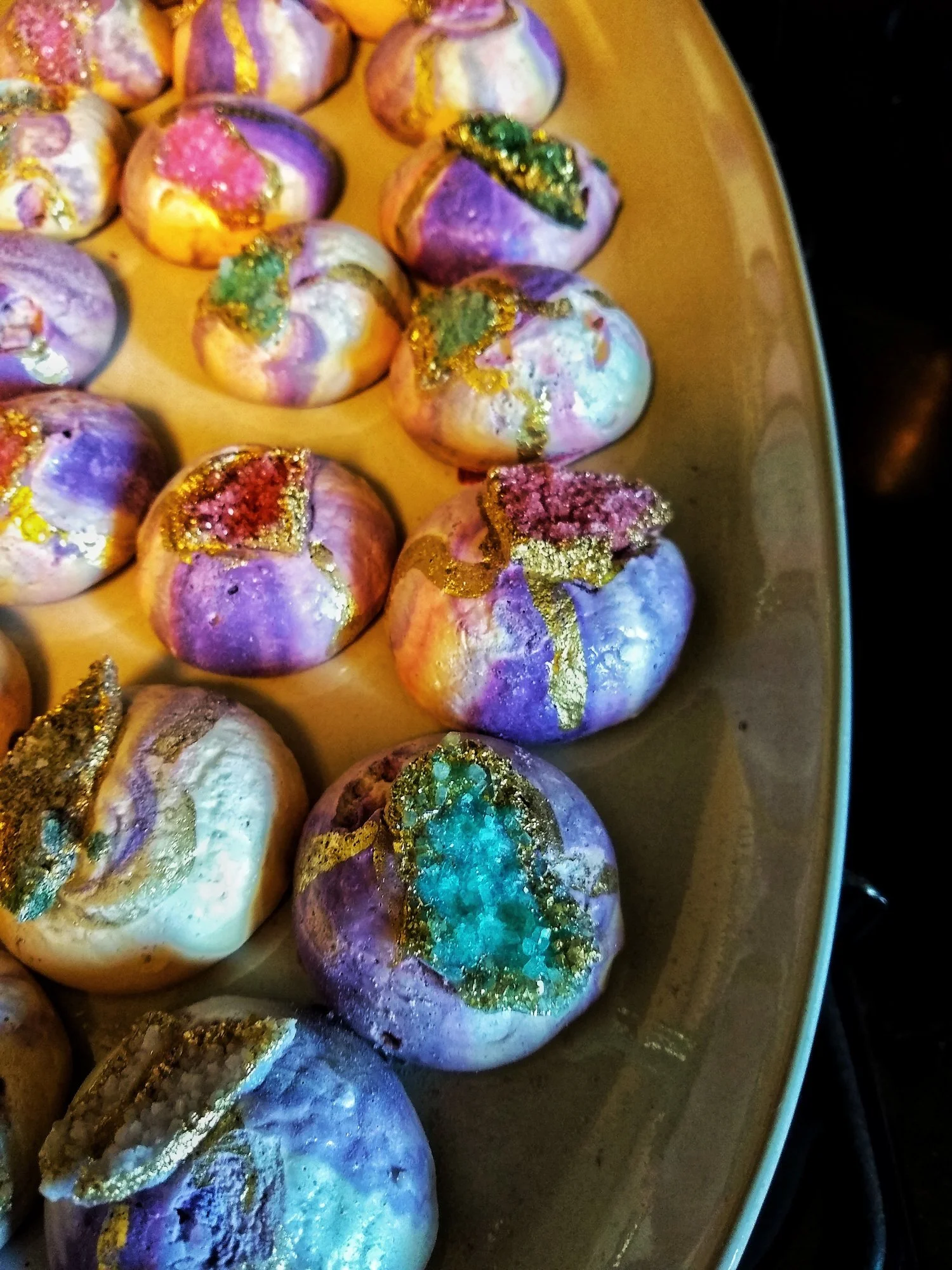 geode-meringue-cookies-lotr-party.jpeg