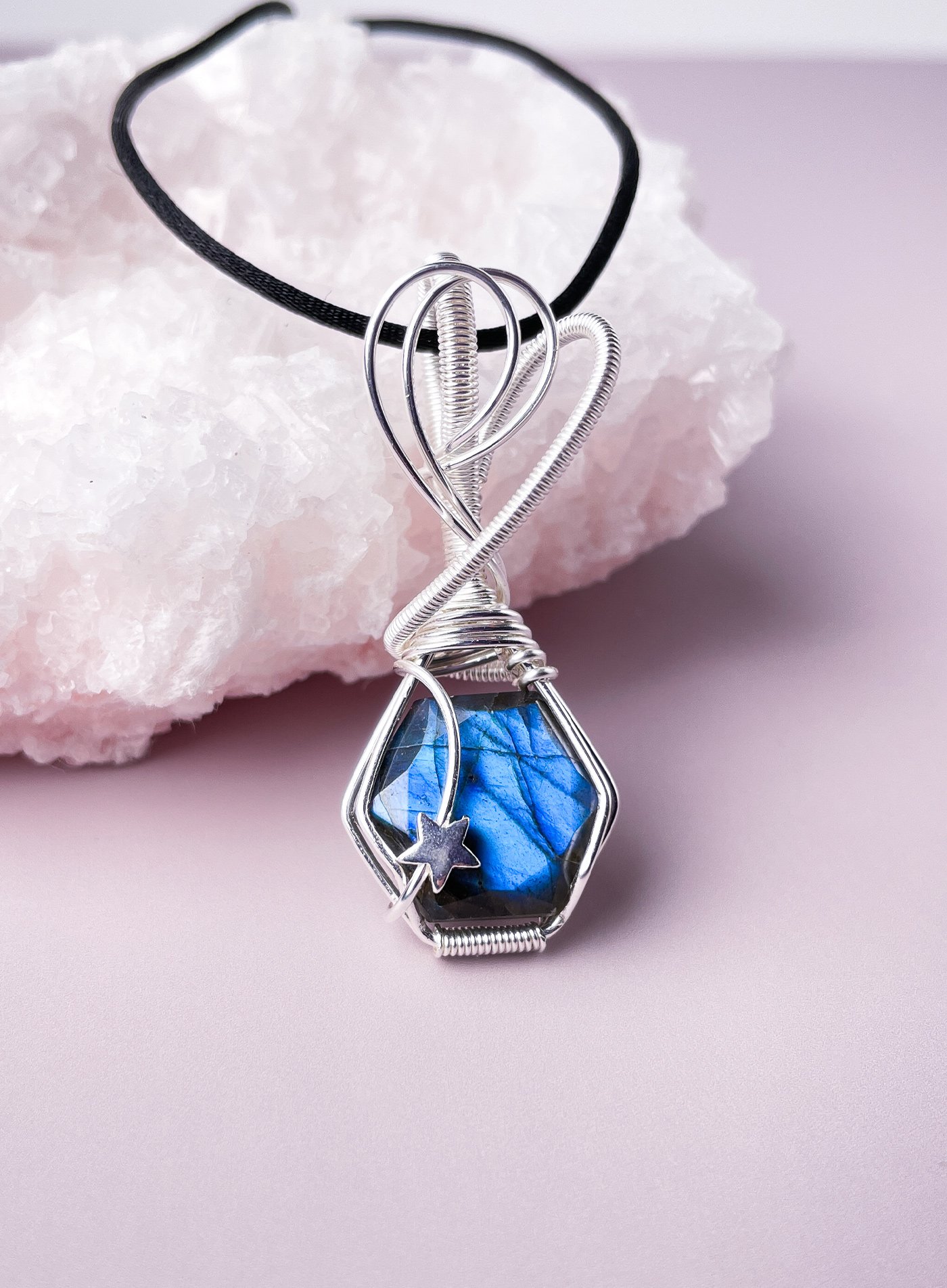 Labradorite-hex-ssp0063.jpg